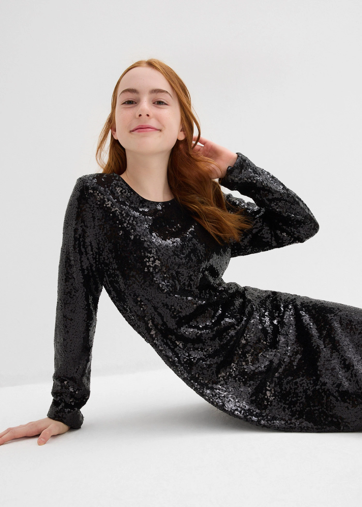 Robe à sequins • noir • Boutique bonprix