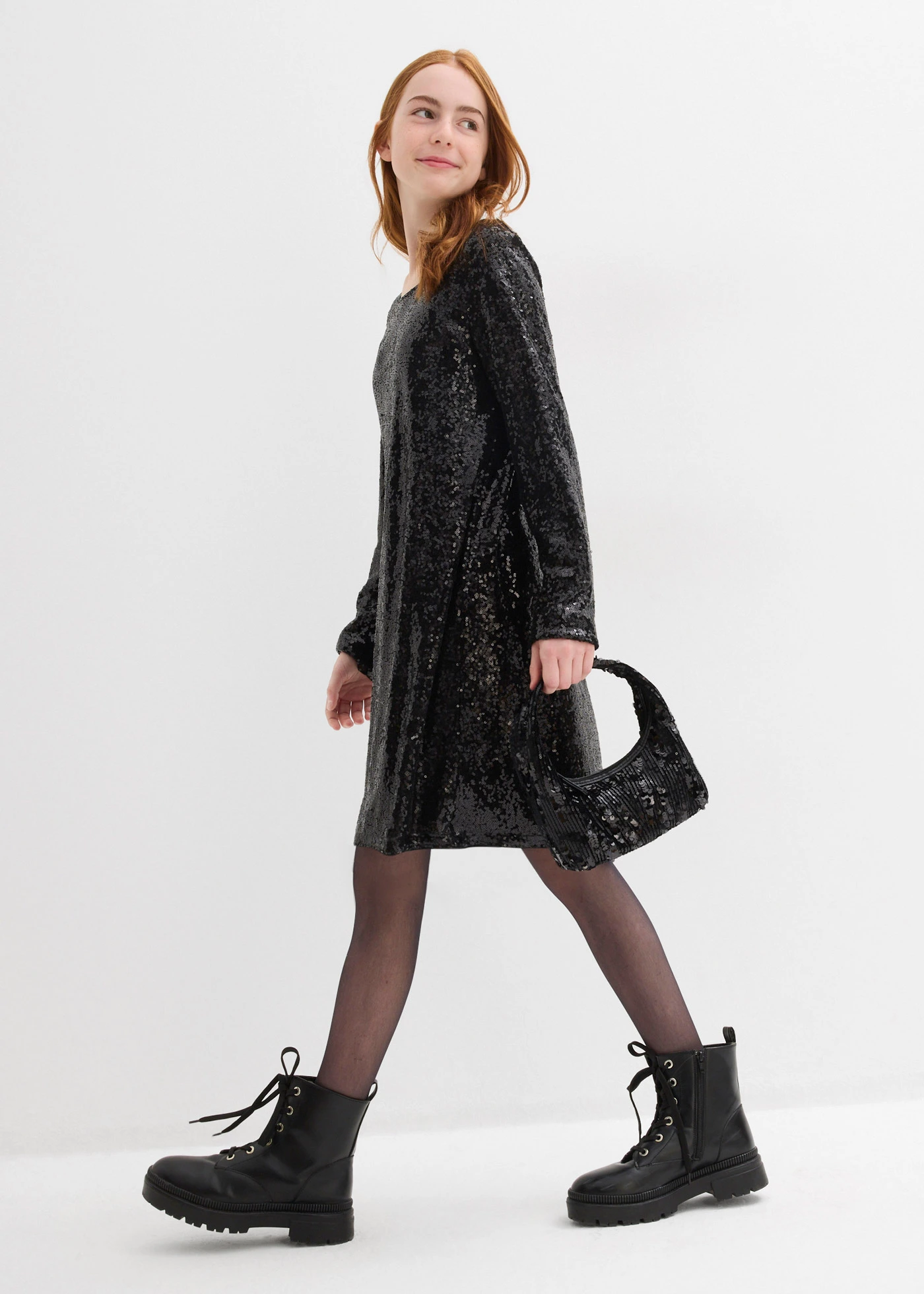 Robe à sequins • noir • Boutique bonprix