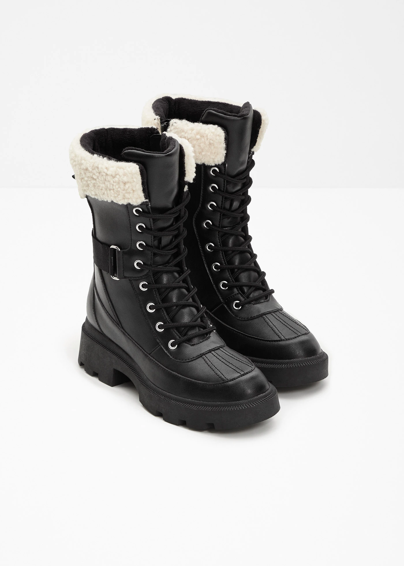 Gevoerde veterboots • zwart • bonprix online shop