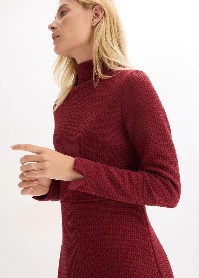 Midi jurk met iets uitlopende rok • robijnrood • product-page.page-title-suffix