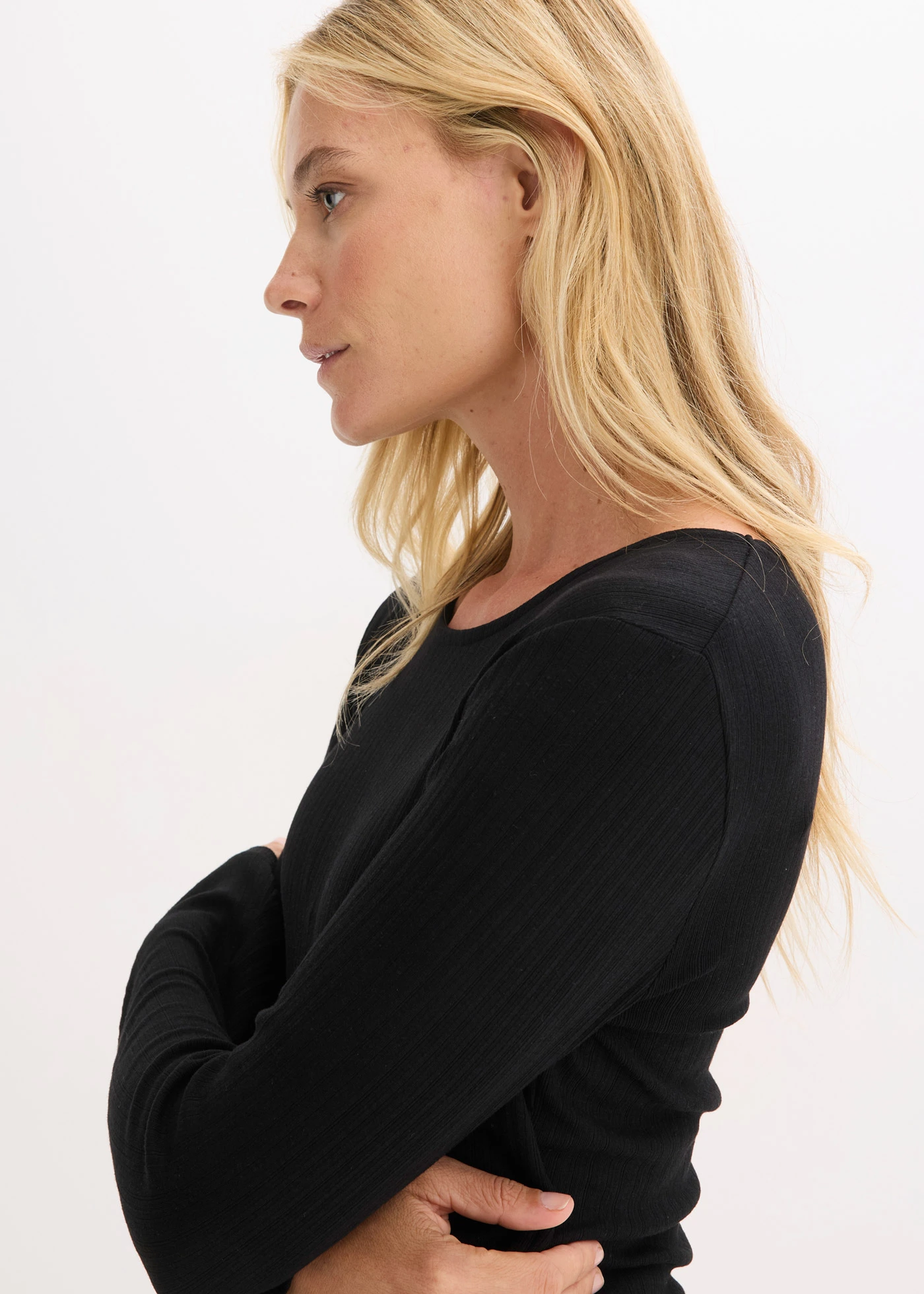 Prążkowana bluzka z długim rękawem • czarny • sklep bonprix