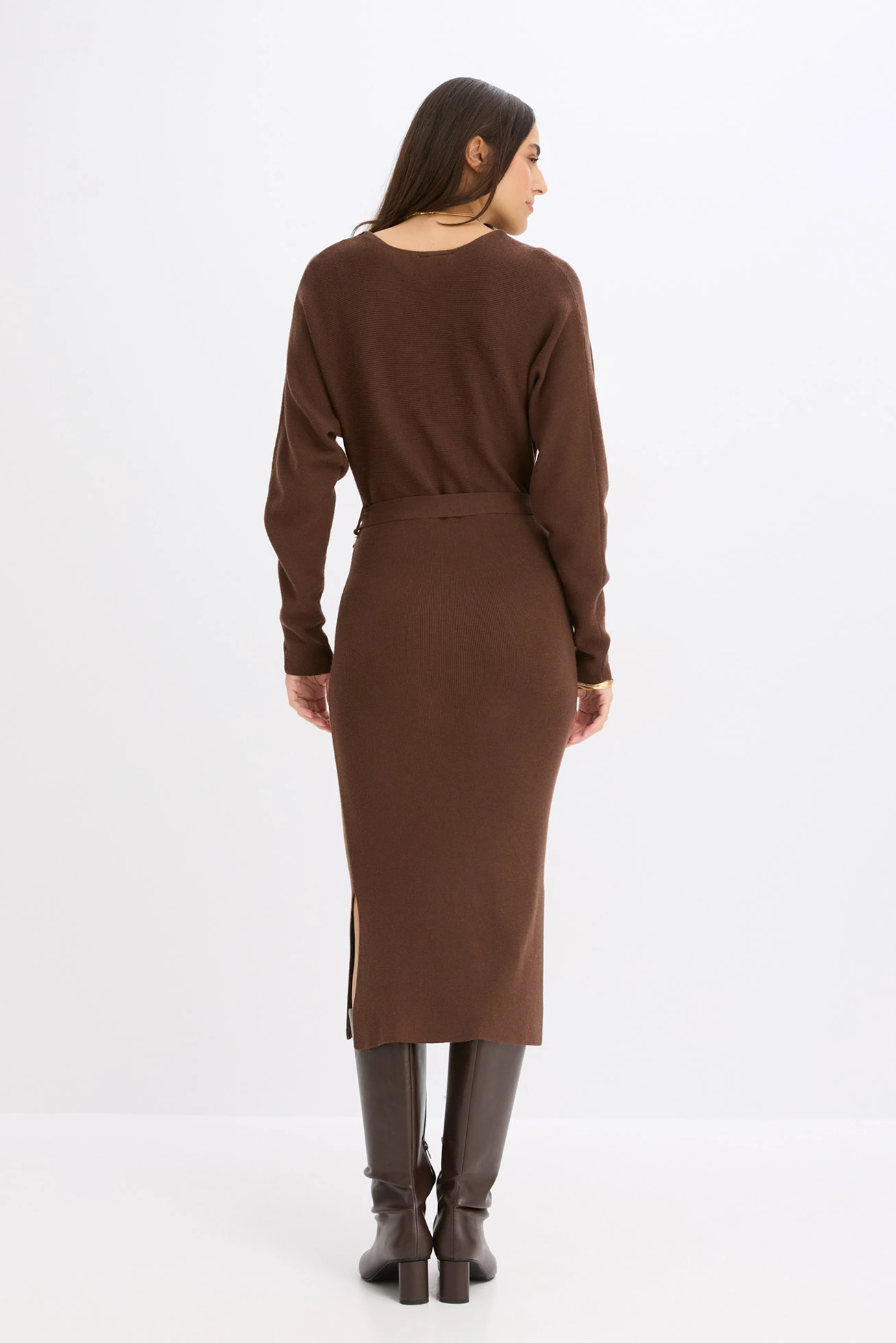 Robe pull fluide en viscose mélangée • marron • Boutique bonprix