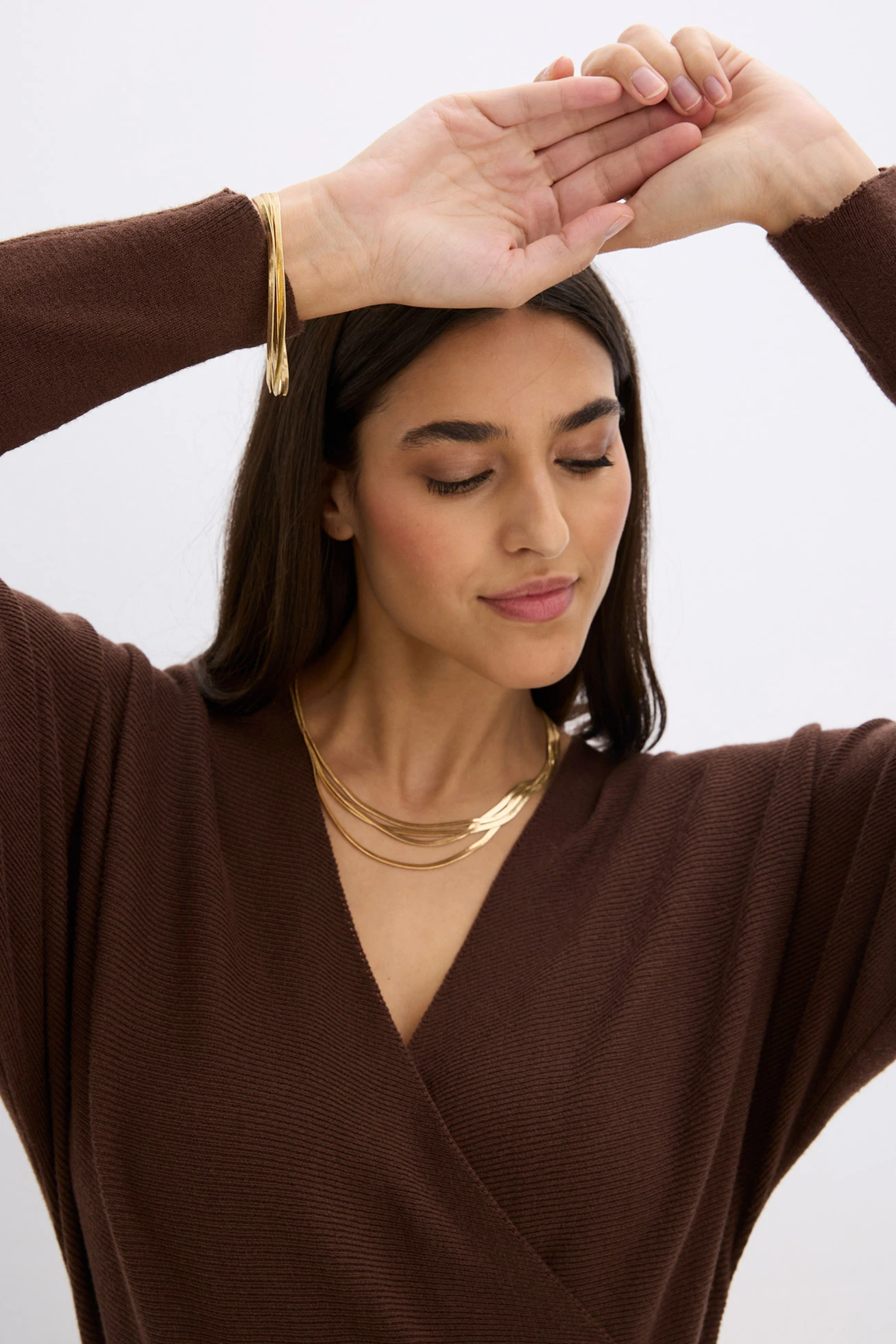 Robe pull fluide en viscose mélangée • marron • Boutique bonprix