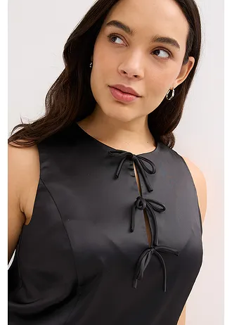 Robe courte en satin brillant, Couleur: noir