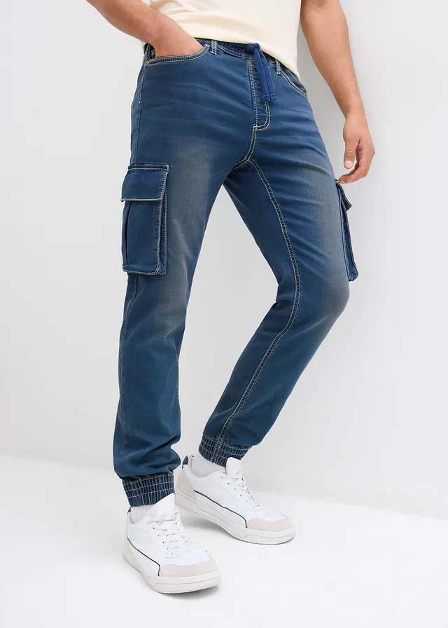Jean jogger droit, slim, taille élastiquée et poches cargo, Couleur: bleu denim-marron