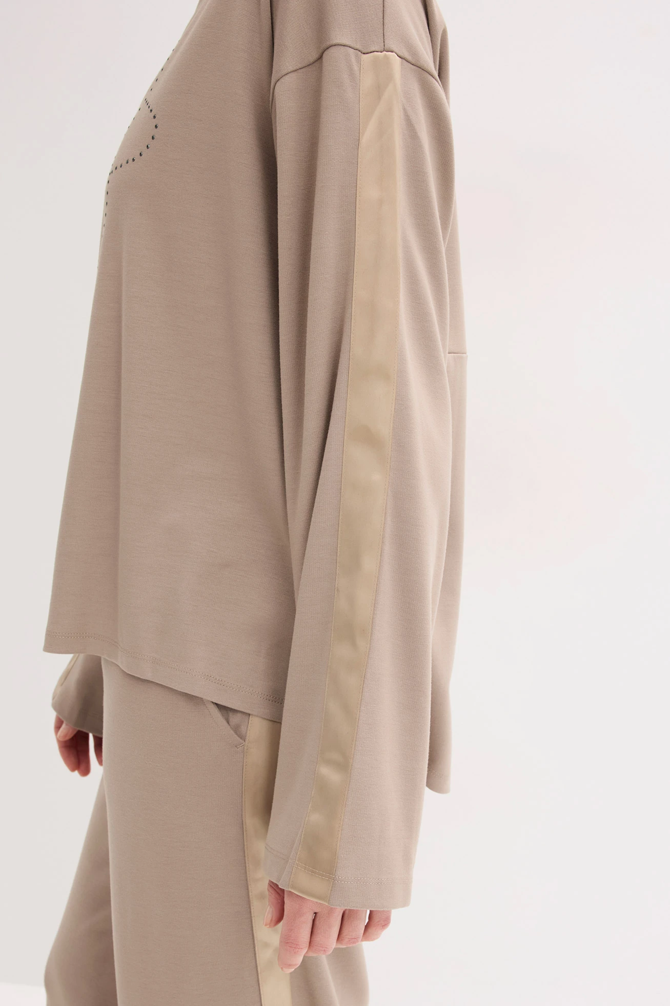 T-shirt confortable en Punto di Roma • taupe • Boutique bonprix