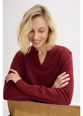 Pulover tricotat, cu detaliu cu nasturi • roşu rubiniu • magazin bonprix