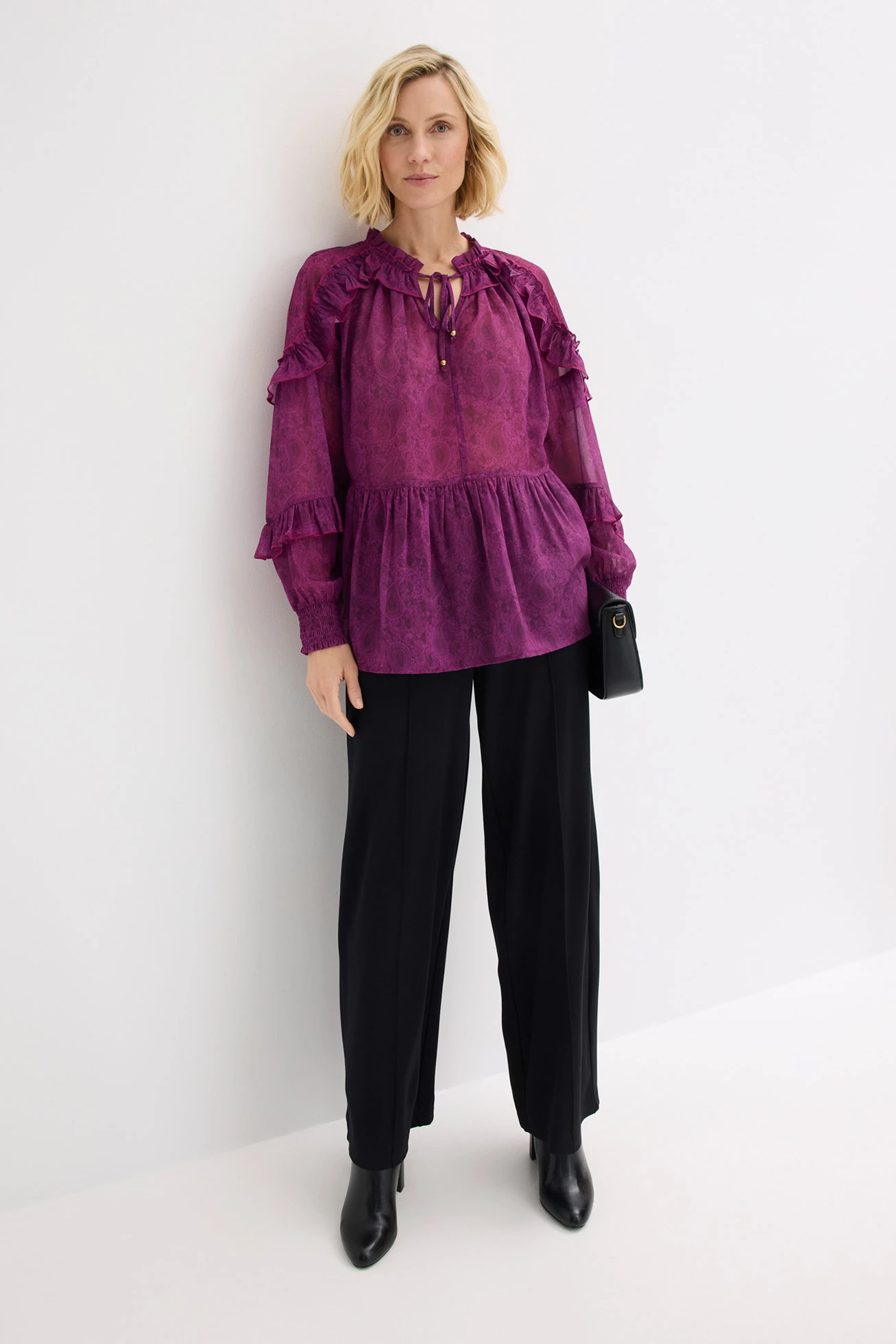 Blouse en mousseline à volants • violet foncé paisley • Boutique bonprix