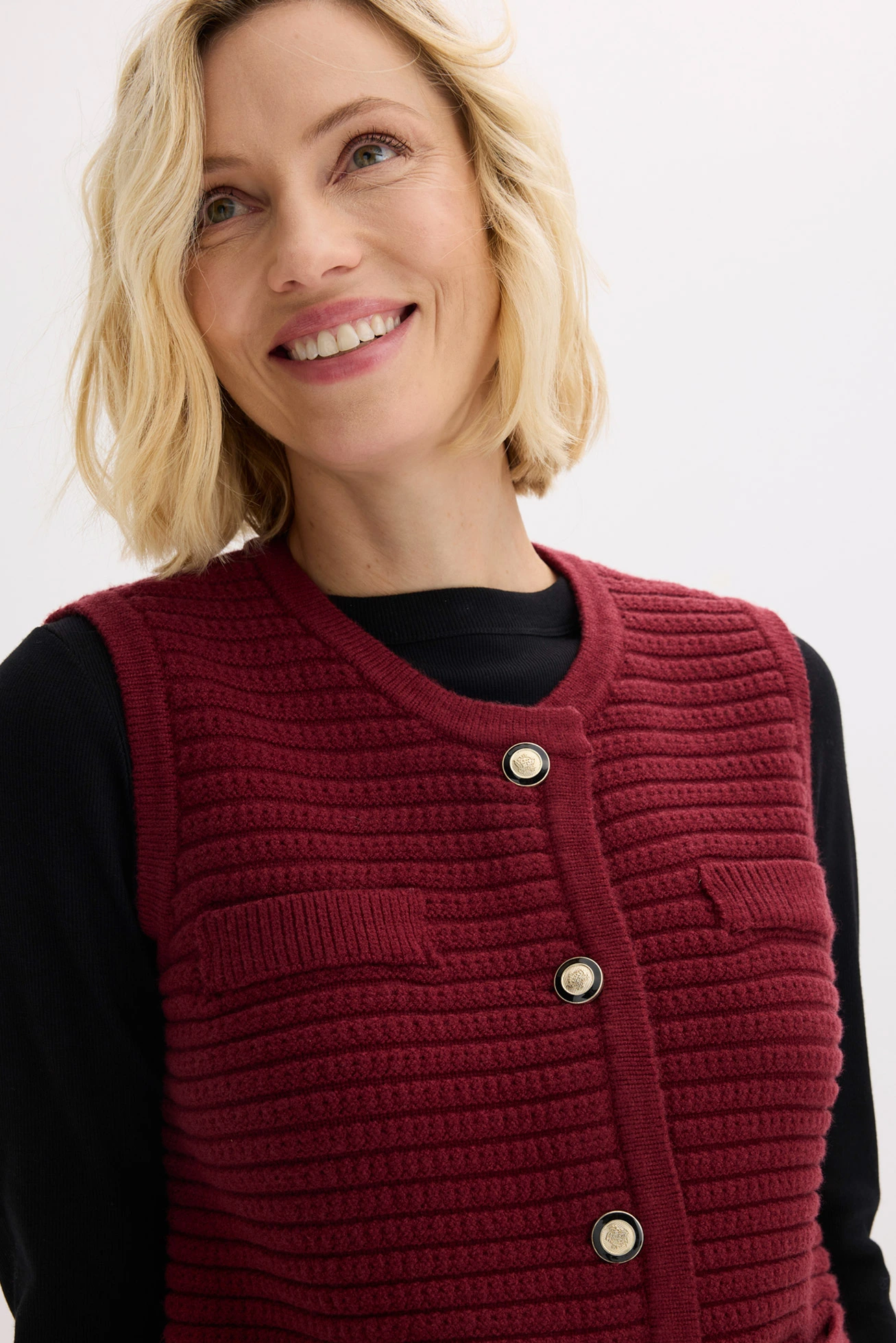 Gebreid vest met viscose • robijnrood • bonprix online shop