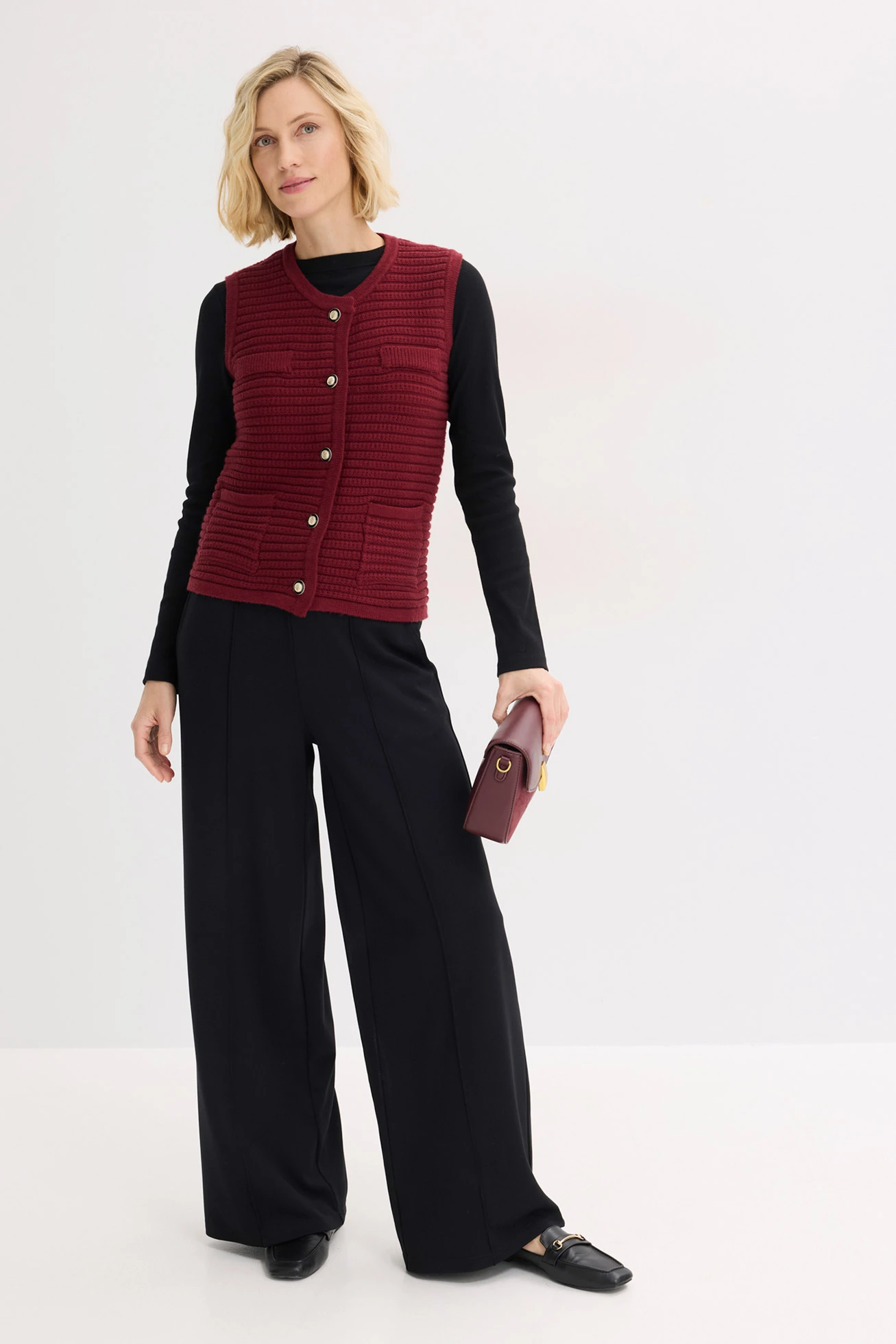 Gilet sans manches en maille • rouge rubis • Boutique bonprix