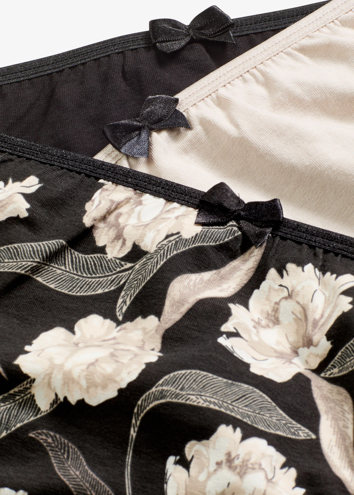 Maxi női alsó kényelmes pamuttal (4 db-os csomag) • fekete/mintás • bonprix áruház