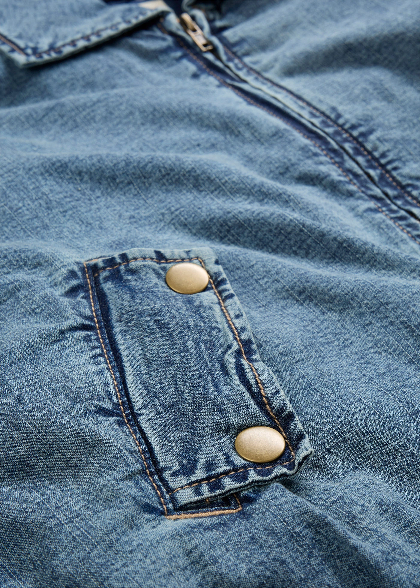 Veste chaude en jean, raccourcie • bleu moyen denim used • Boutique bonprix