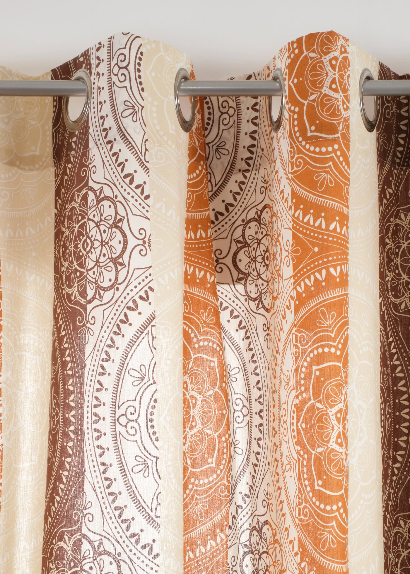 Záves s pásikmi s recyklovaným polyesterom (1ks) • tmavooranžová-tmavočervená • obchod bonprix