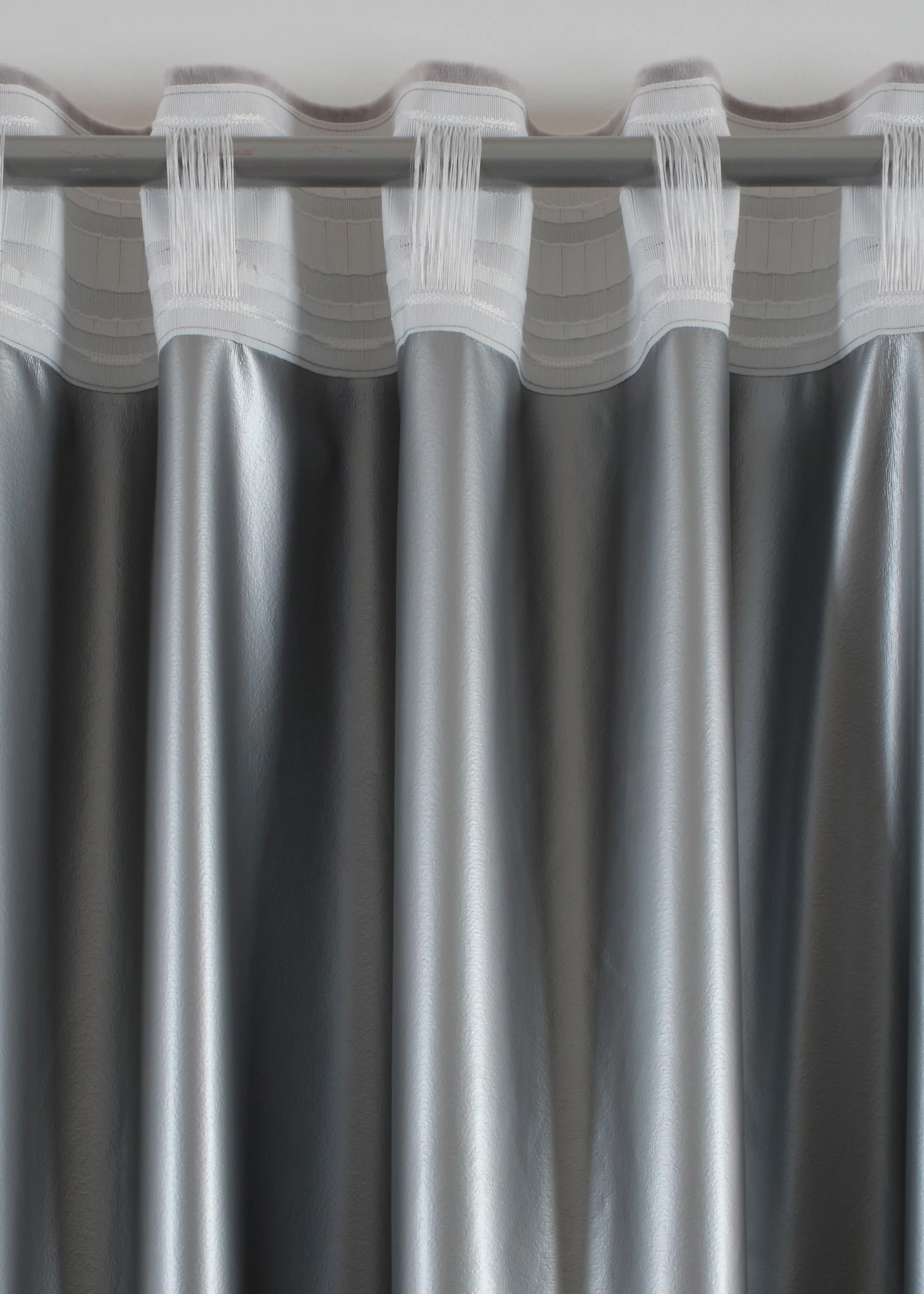 Rideau occultant et thermique au toucher velouté (1 pce) • gris clair • Boutique bonprix