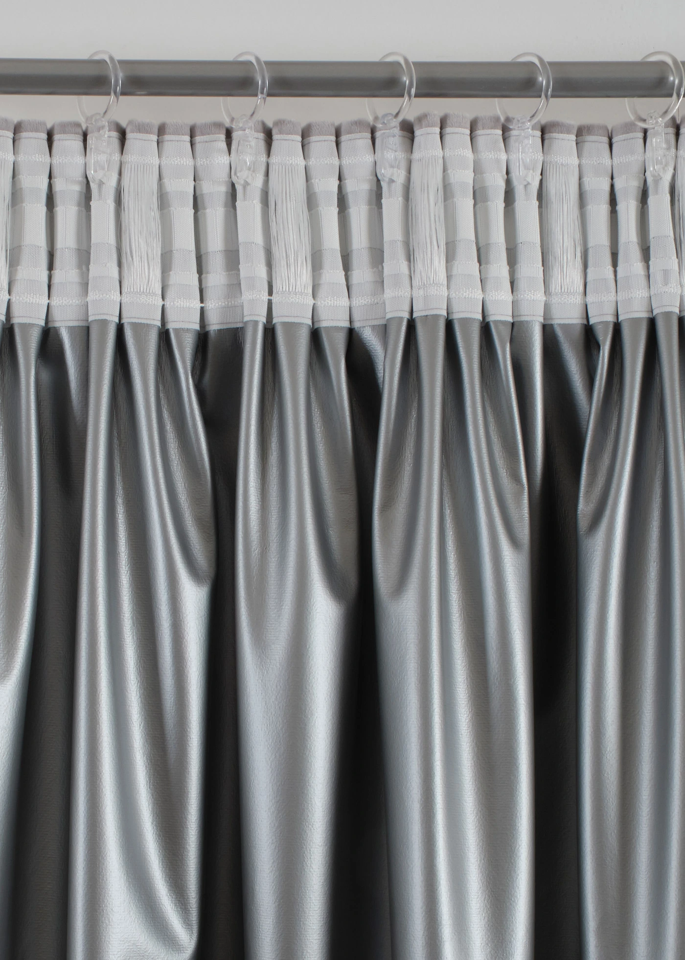 Rideau occultant et thermique au toucher velouté (1 pce) • gris clair • Boutique bonprix