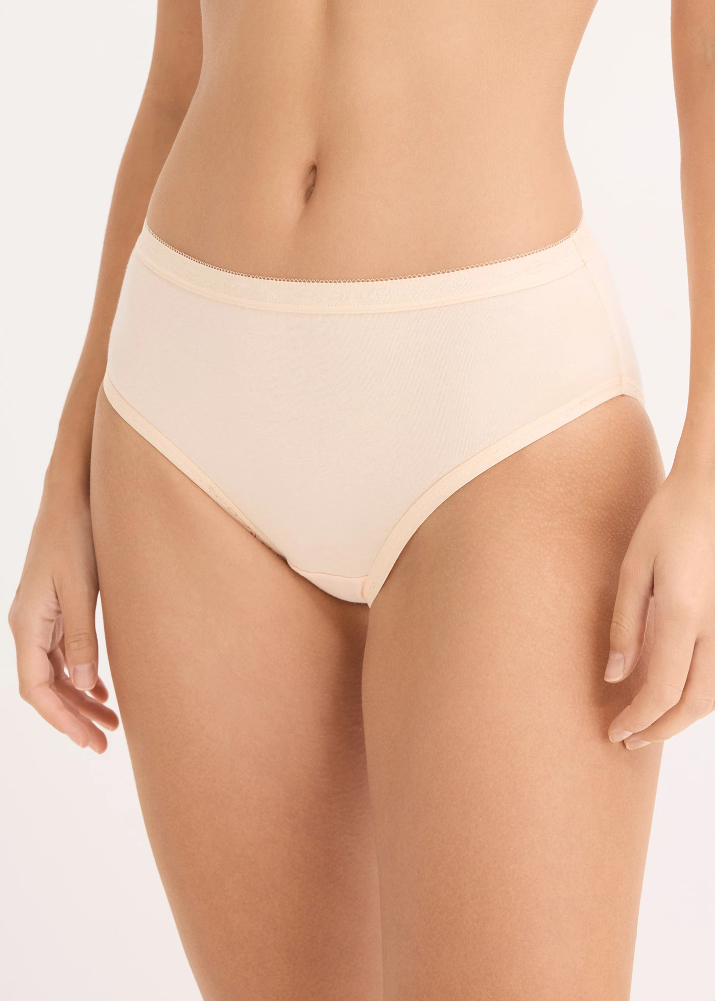 Lot de 4 slips maxi • gris granit + beige nacré + bleu marine • Boutique bonprix