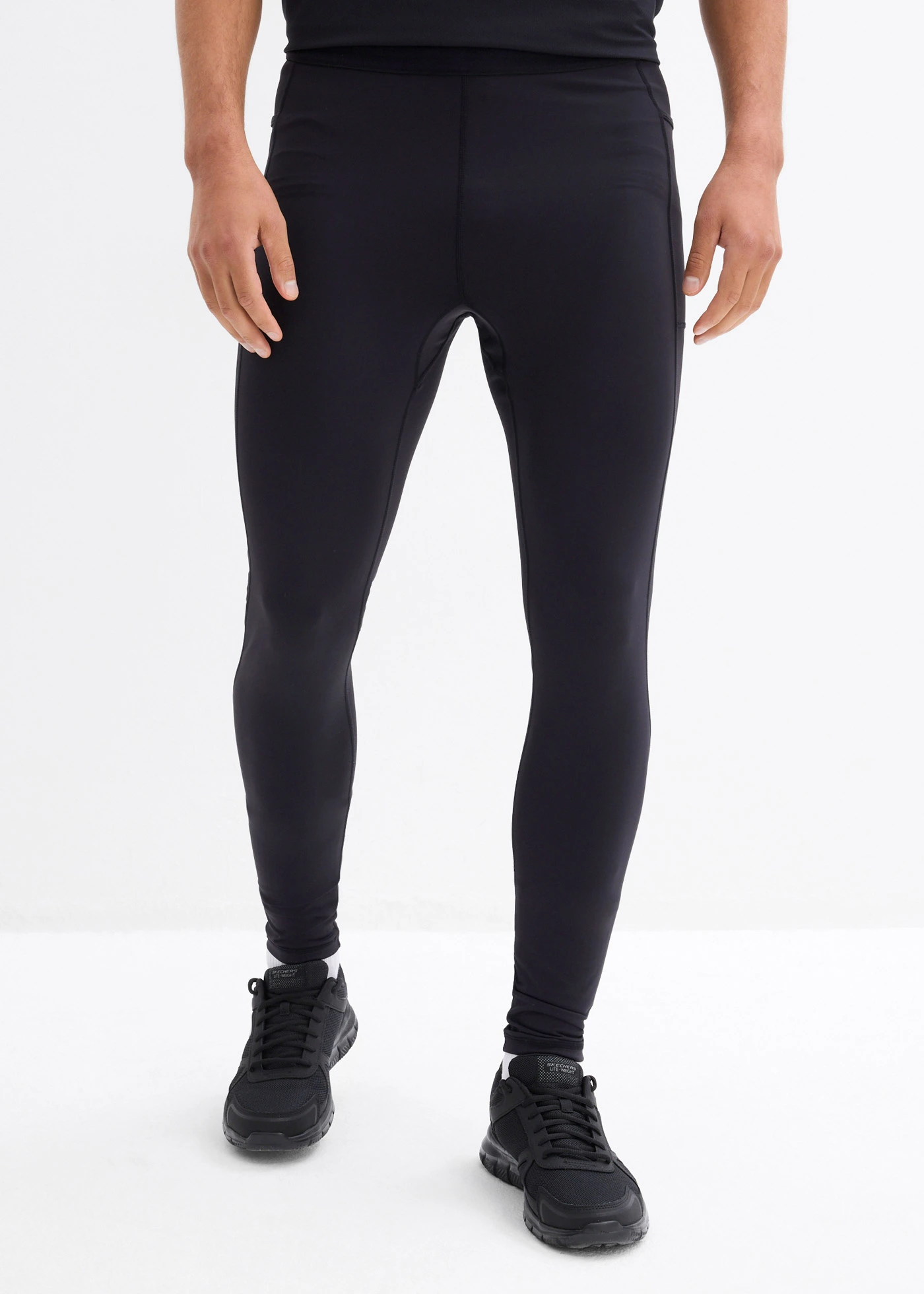 Komfort sport legging férfiaknak, mobiltelefonos zsebbel • fekete • bonprix áruház