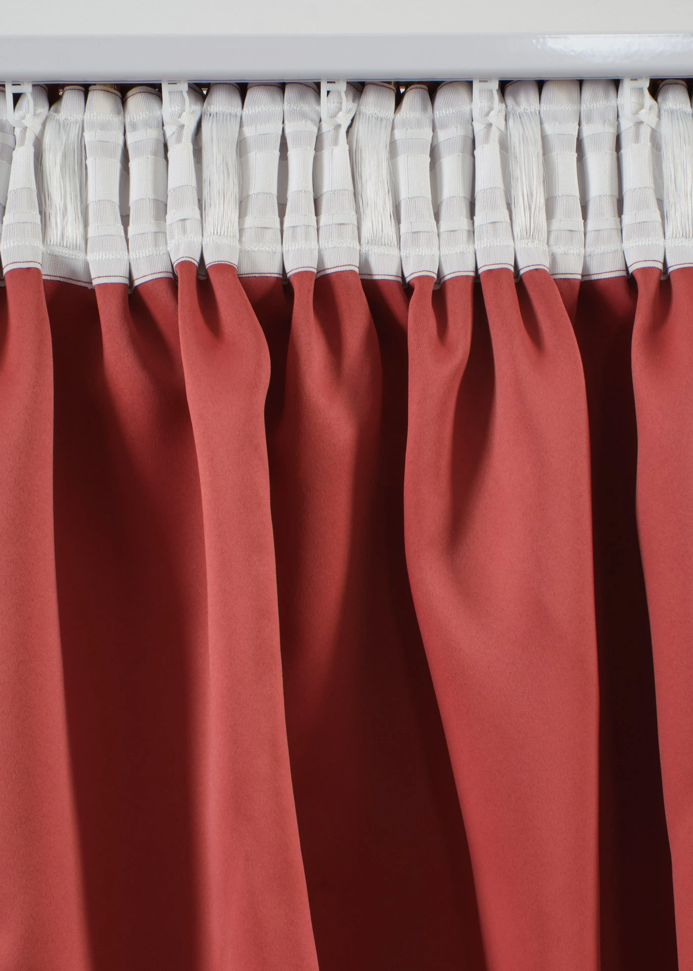 Draperie opacă suprafața lucios (1 buc.) • maro-marsala/auriu • magazin bonprix