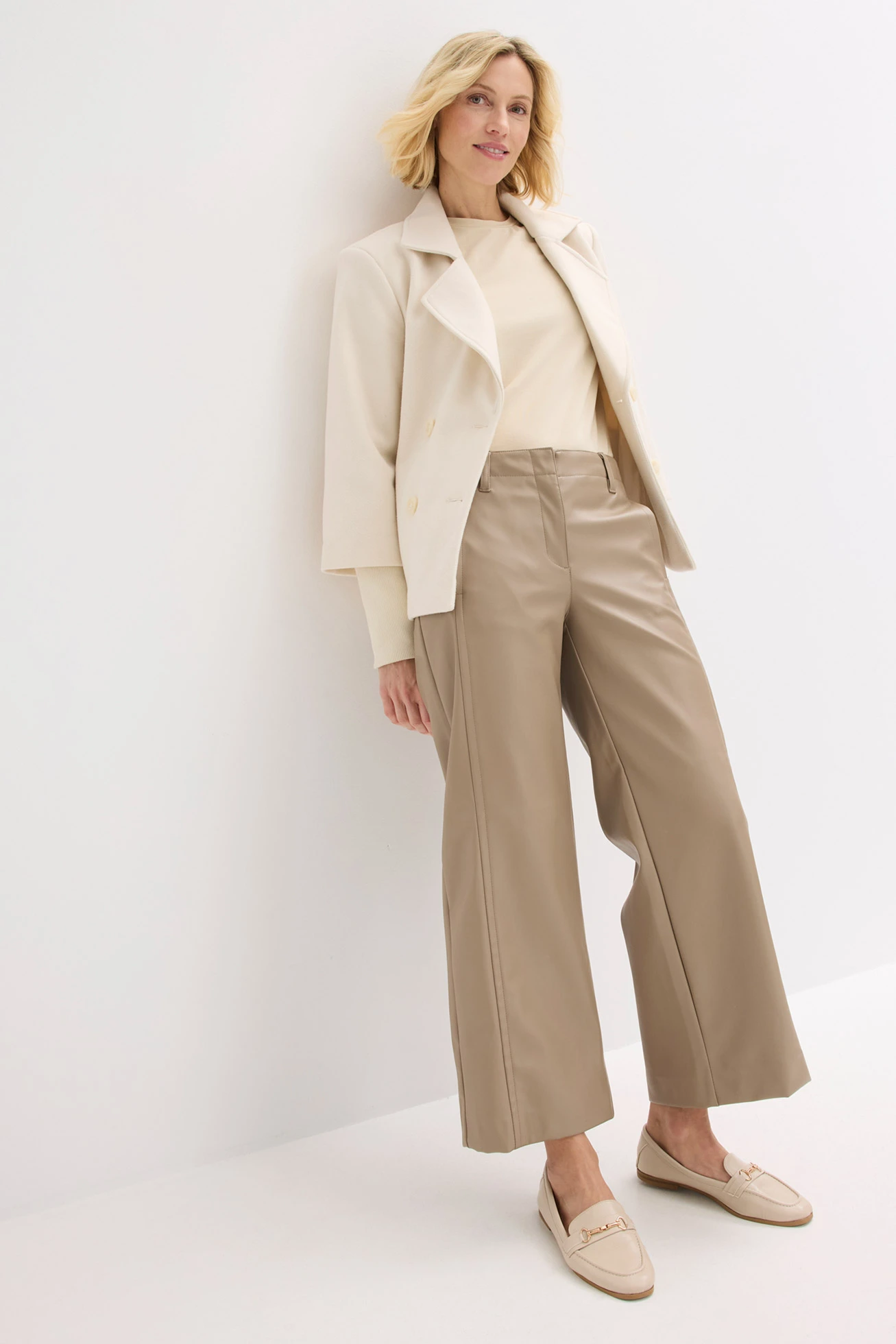 Jupe-culotte en tissu enduit • taupe • Boutique bonprix