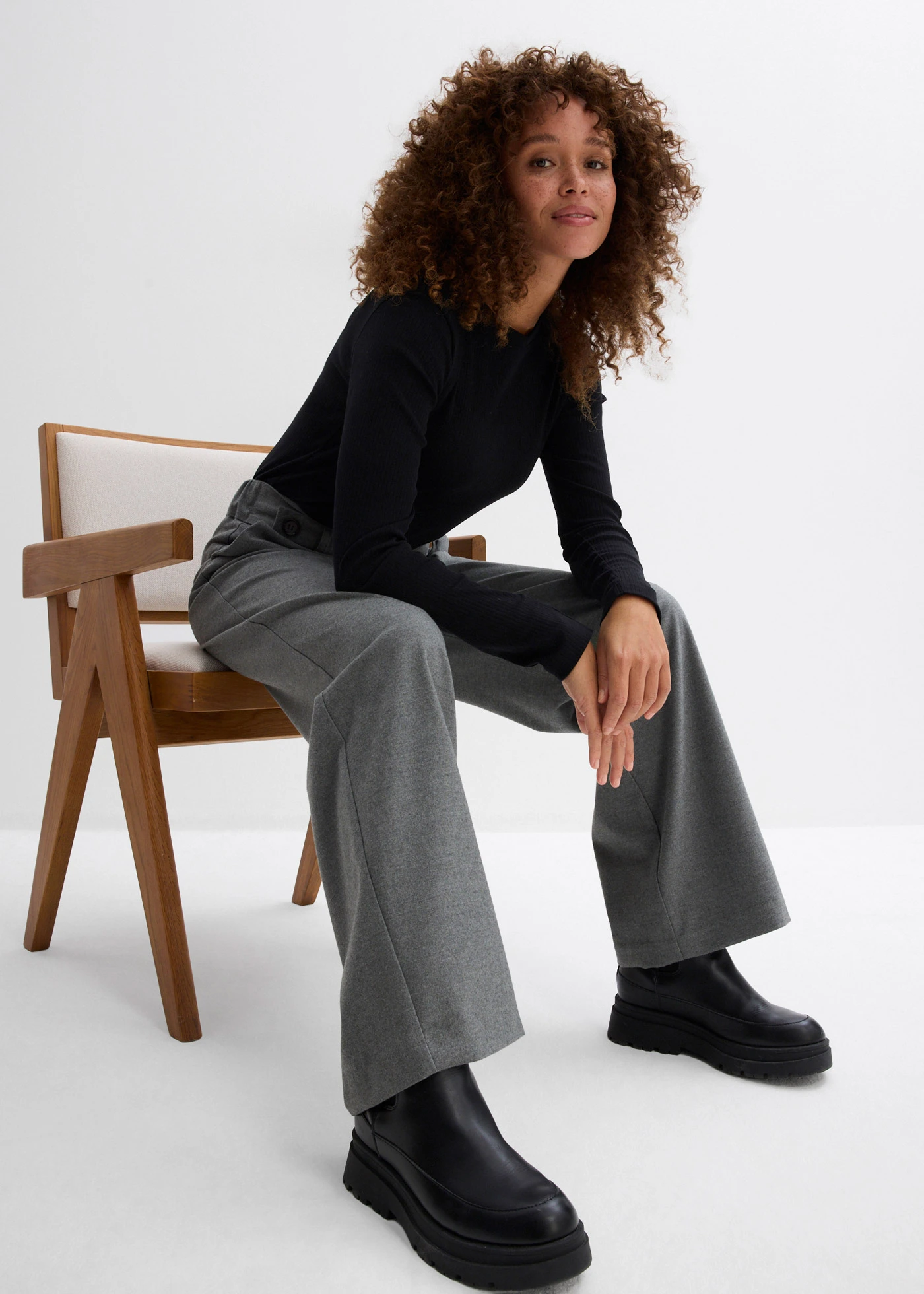 Pantalon en viscose mélangée • gris foncé chiné • Boutique bonprix