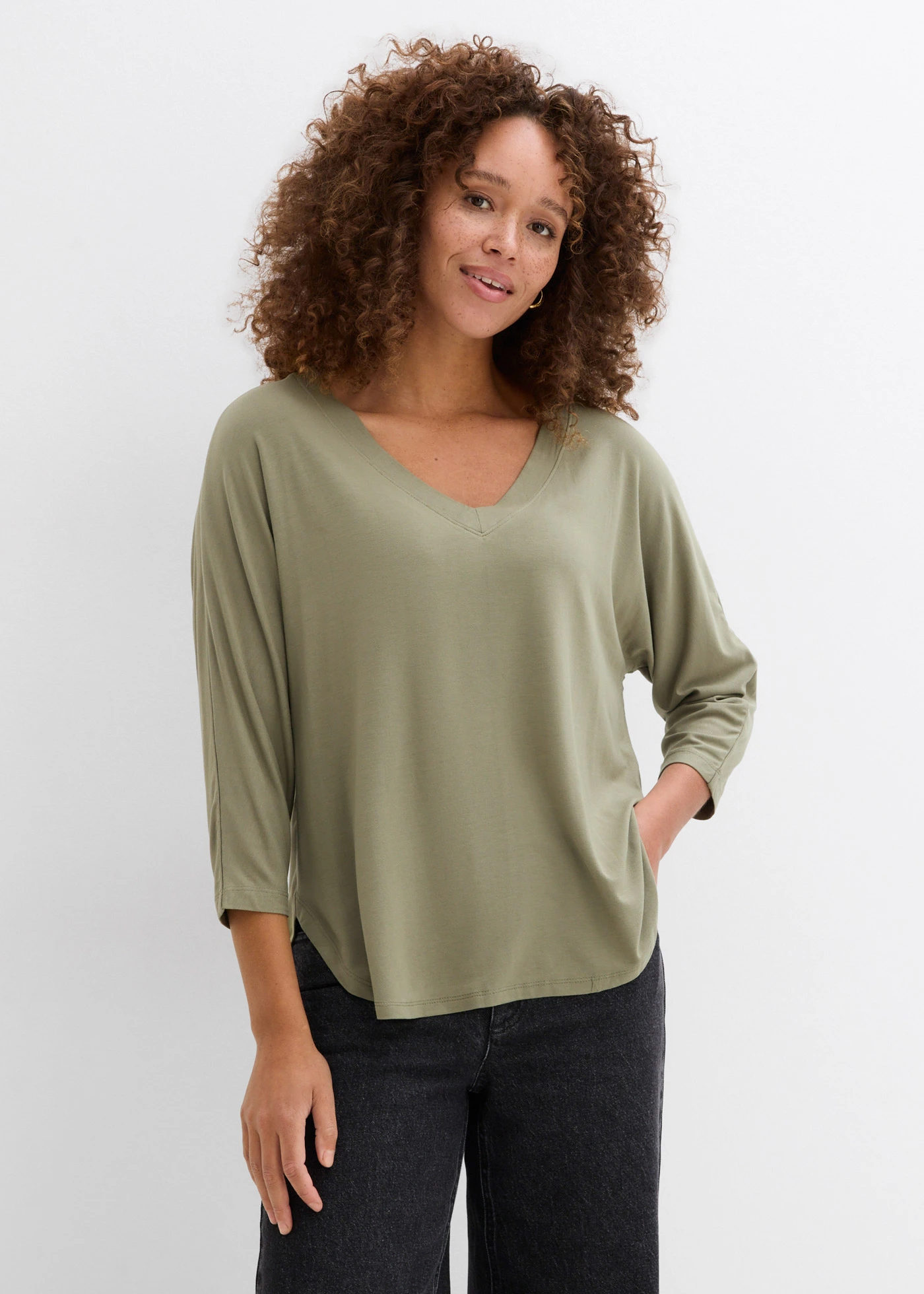 T-shirt fluide • olive • Boutique bonprix