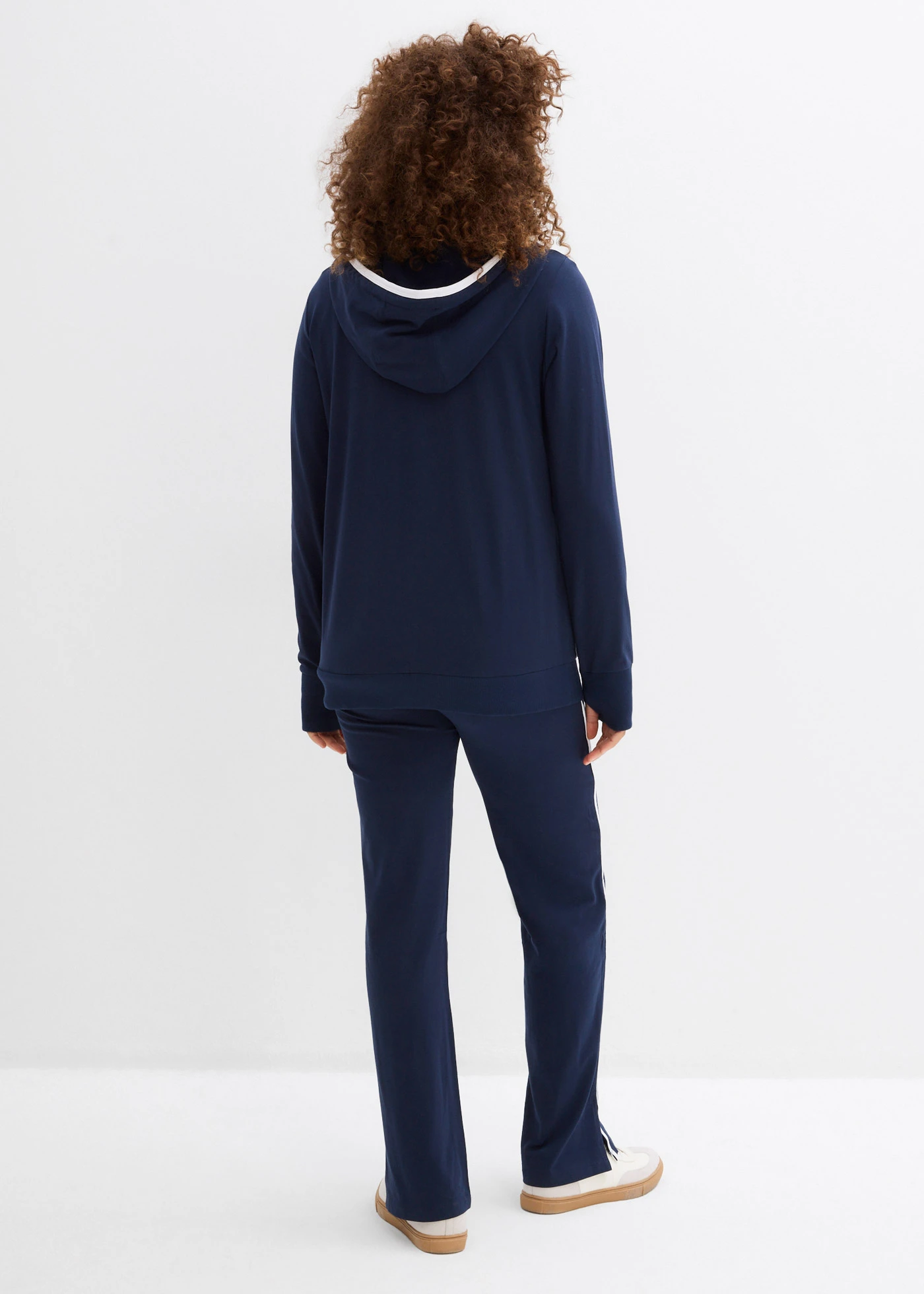 Stretch joggingpak van katoen (2-dlg. set) • donkerblauw/wit • bonprix online shop