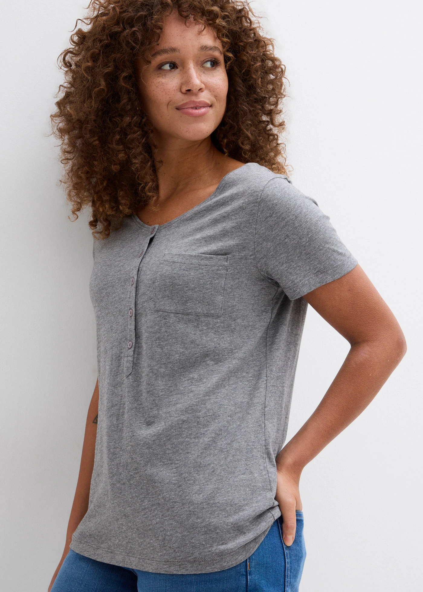 T-shirt met knoopsluiting • grijs gemêleerd • bonprix online shop