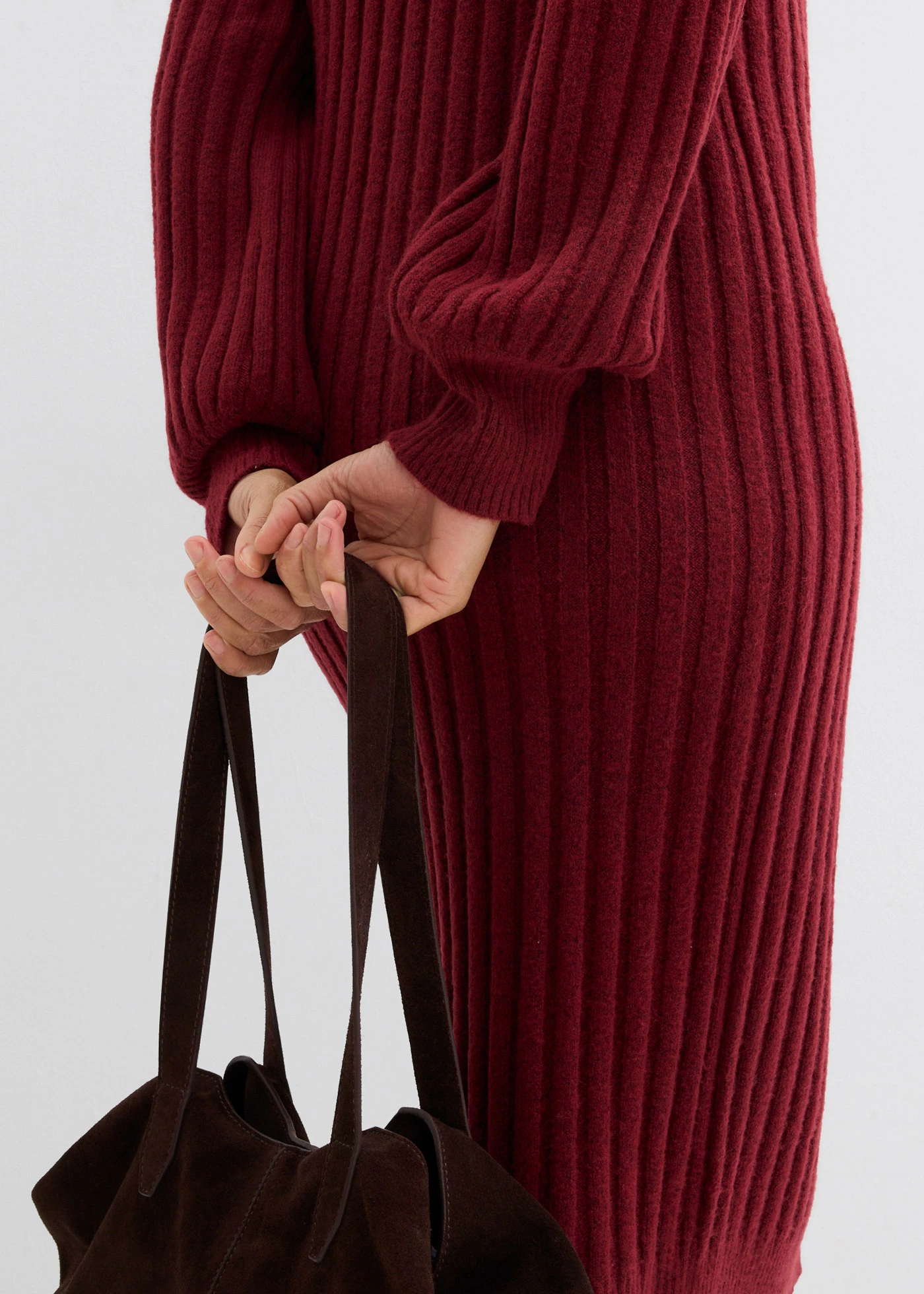 Rochie tricotată • roșu rubiniu • magazin bonprix