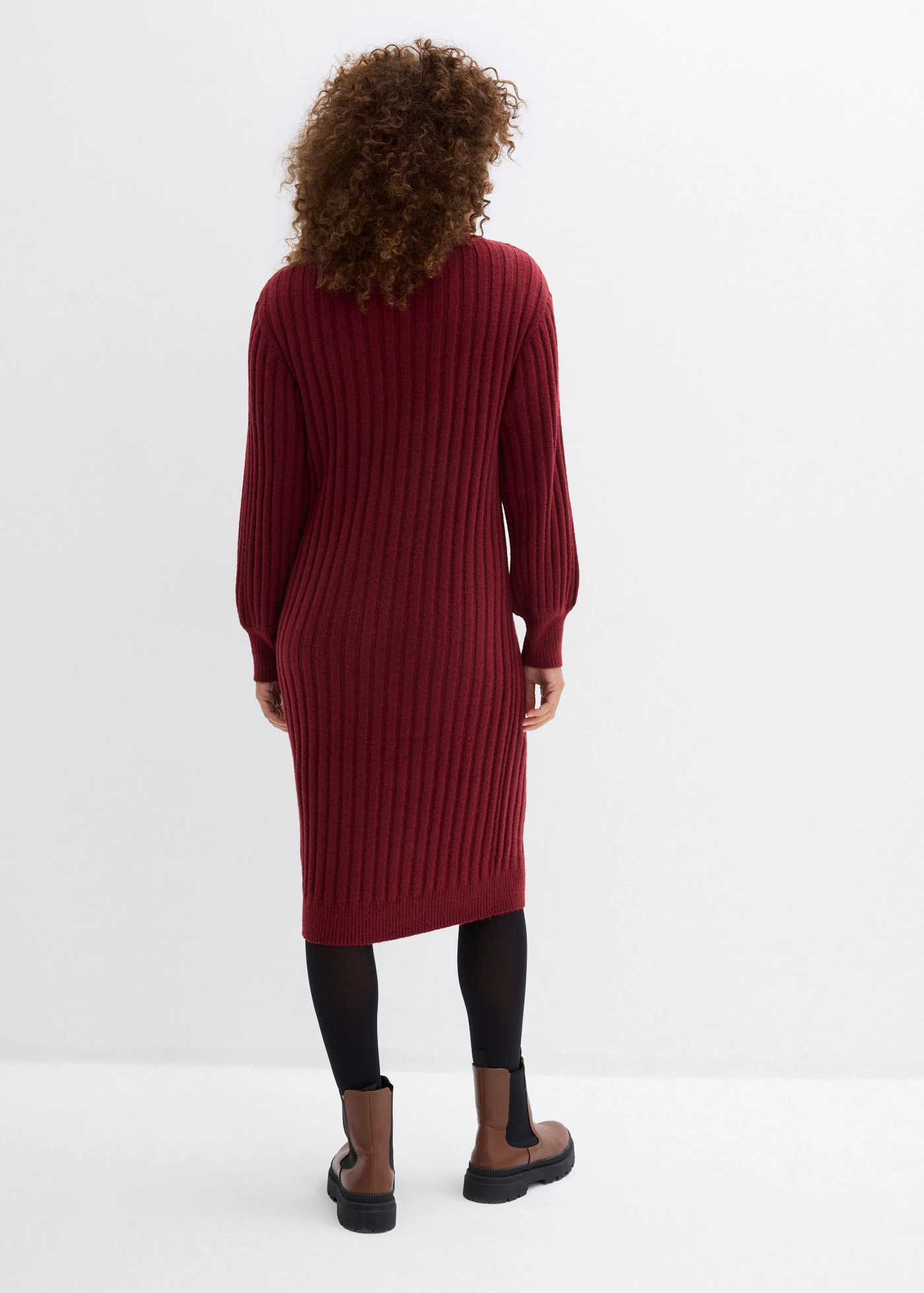 Rochie tricotată • roșu rubiniu • magazin bonprix