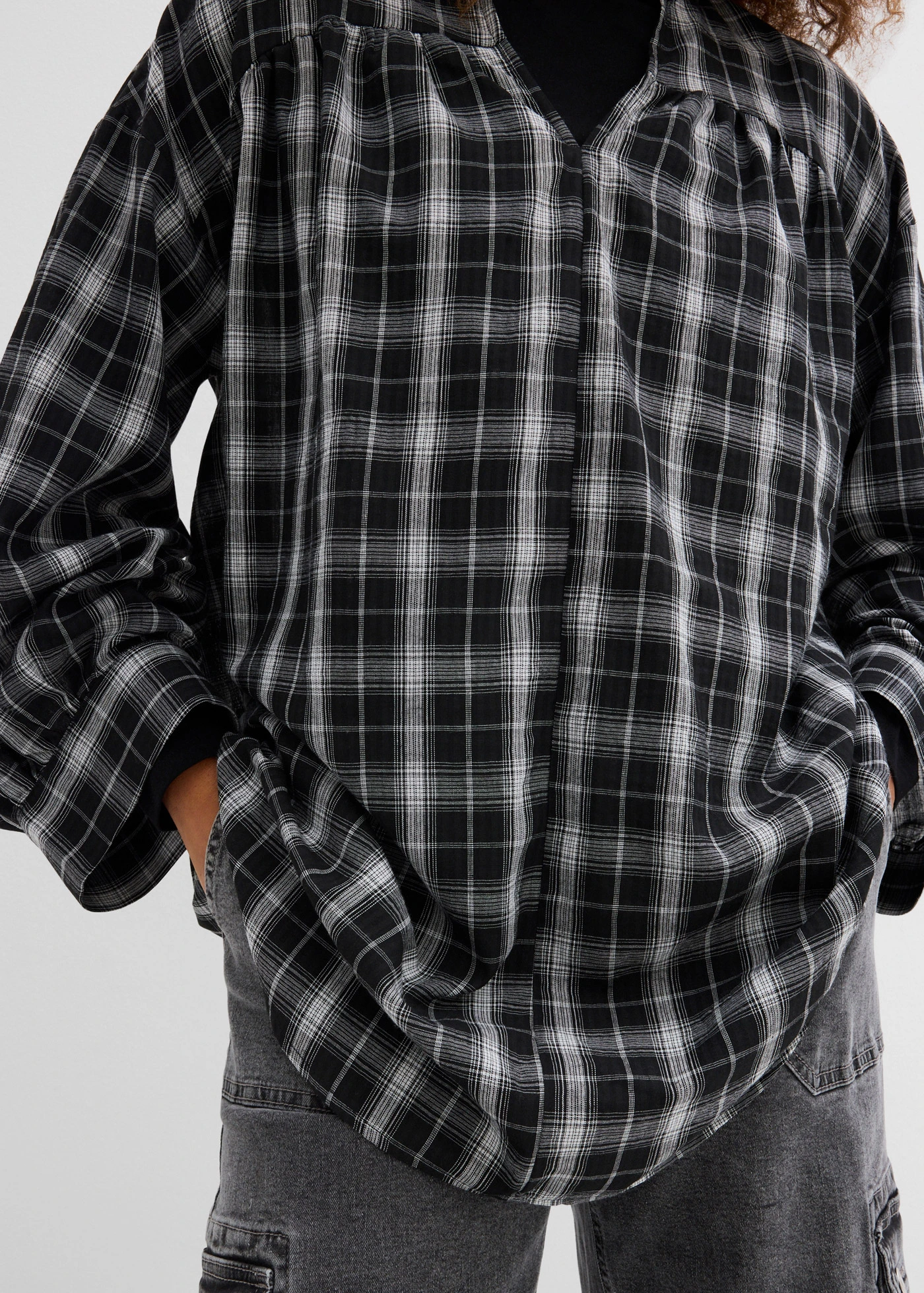 Bő hosszú blúz • fekete/fehér kockás • bonprix áruház