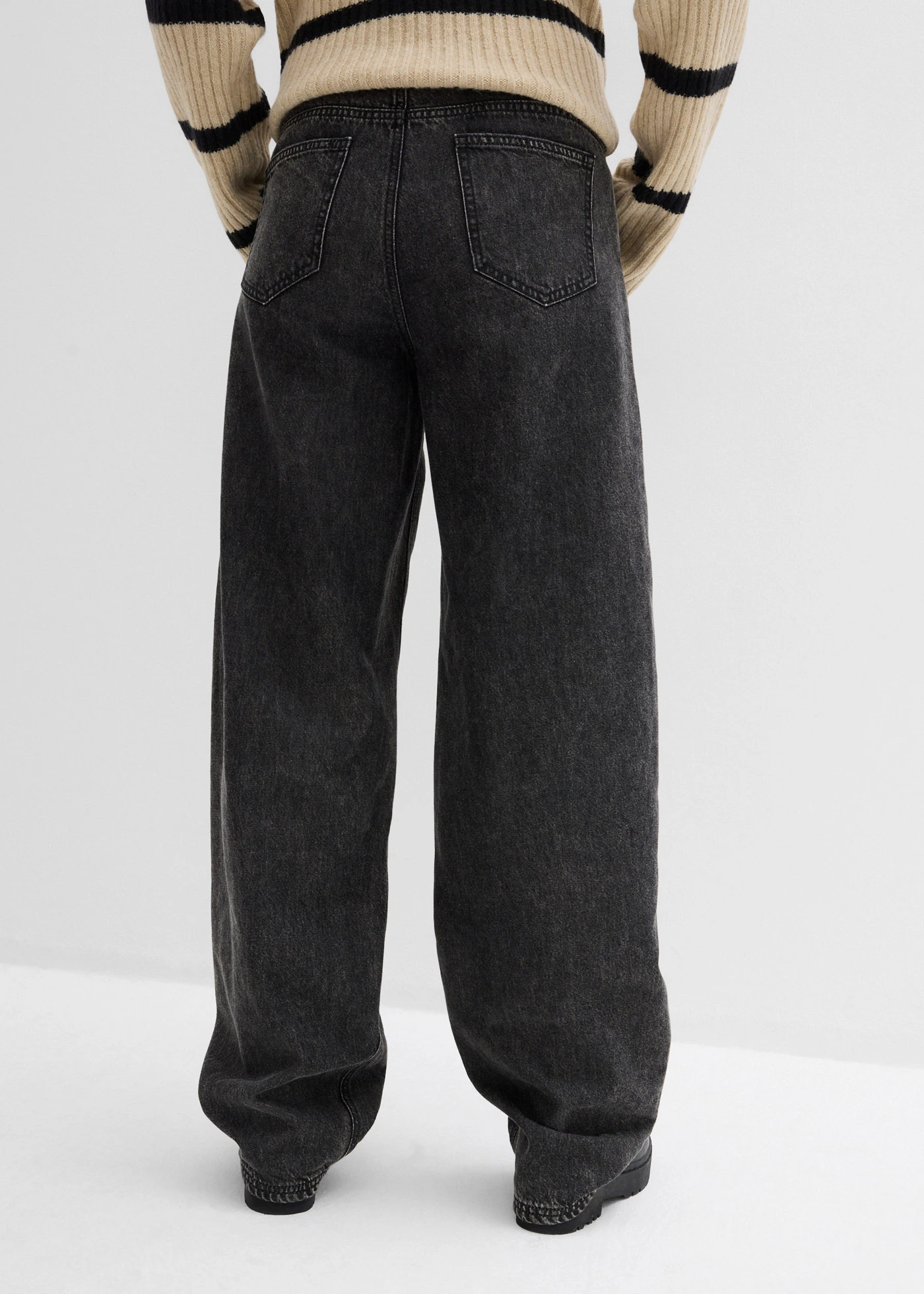 Balónové džínsy, stredná výška pásu • čierna denim used • obchod bonprix