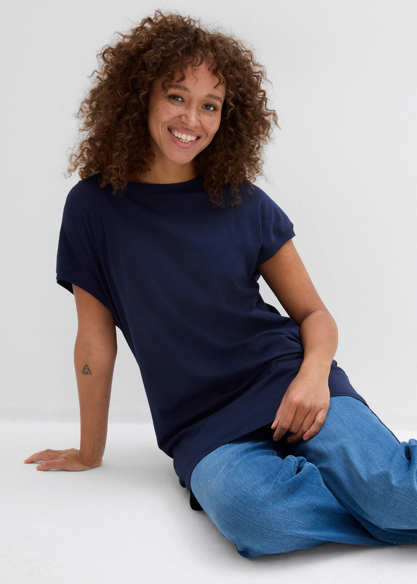 T-shirt long 100% coton • bleu foncé • Boutique bonprix