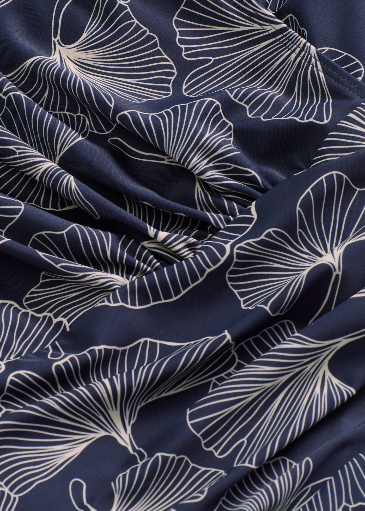 Medium corrigerend badpak in wikkellook • donkerblauw met print • bonprix online shop