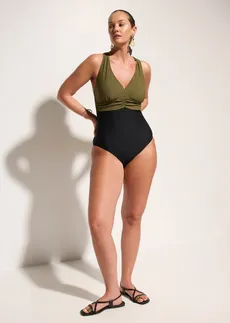 Stahovací jednodílné plavky s výstřihem do V, lehký tvarující efekt, barva: černo-tmavě olivová