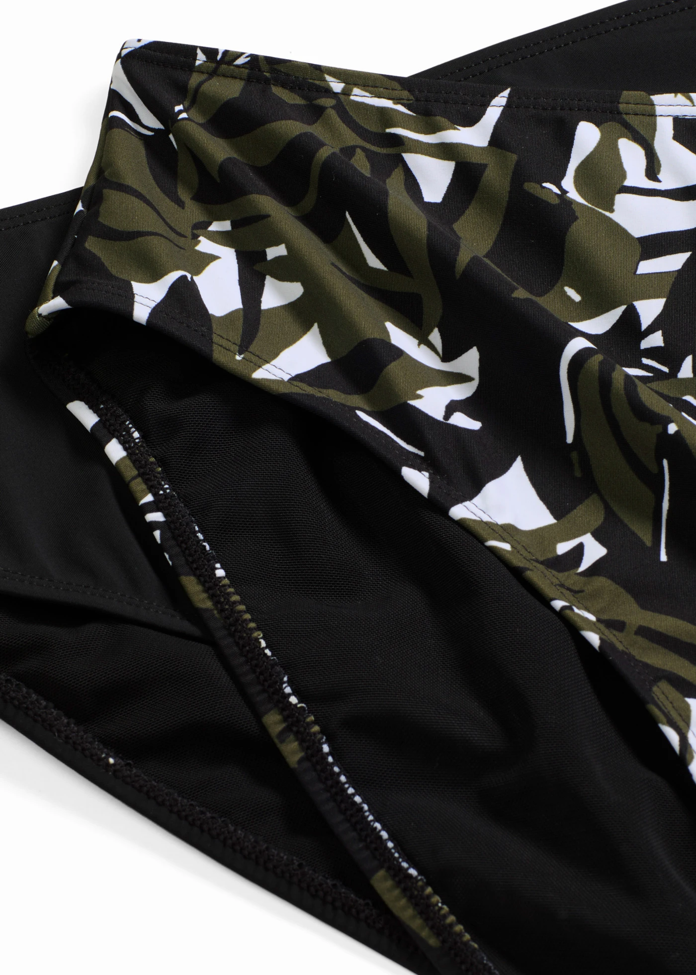 High Waist, Light Shape bikini alsó • fekete+gyapjúfehér-fekete-olívazöld mintás • bonprix áruház