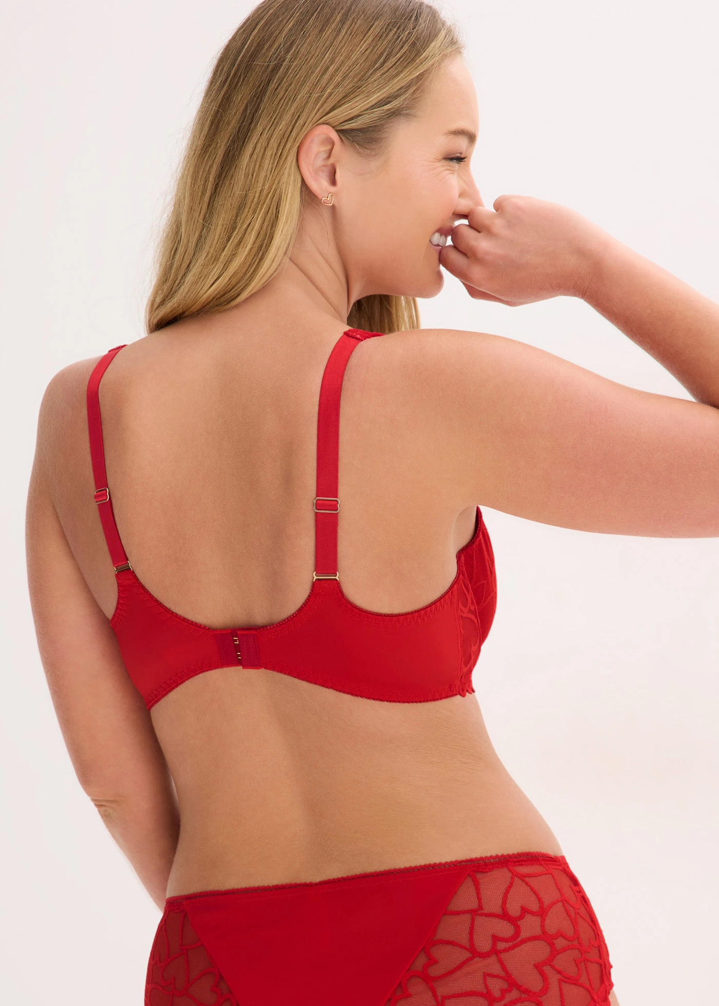 Sutien minimizer cu bretele căptușite • roșu-salsa • magazin bonprix