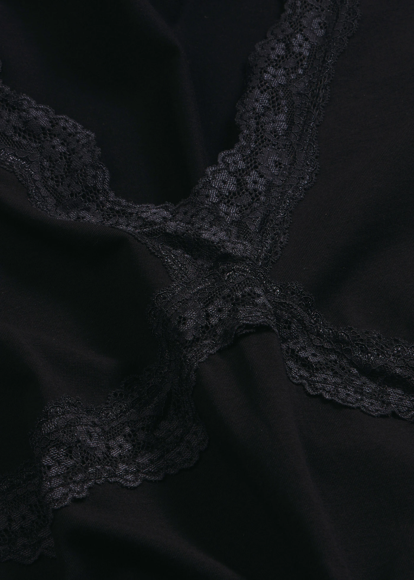 Pijama cu garnitură din dantelă • negru • magazin bonprix