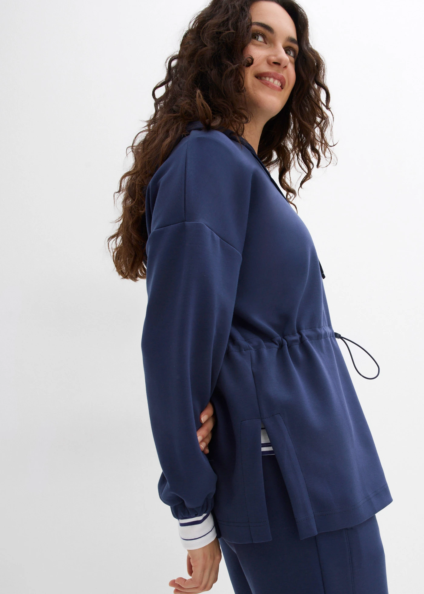 Overzised sweater van zachte scuba • donkerblauw • bonprix online shop