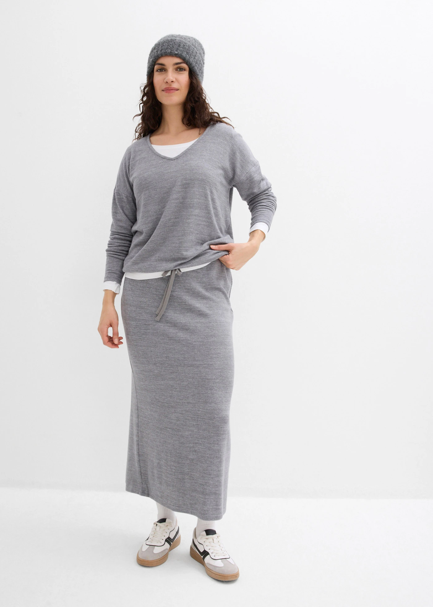 Jupe en jersey effet maille • gris chiné • Boutique bonprix