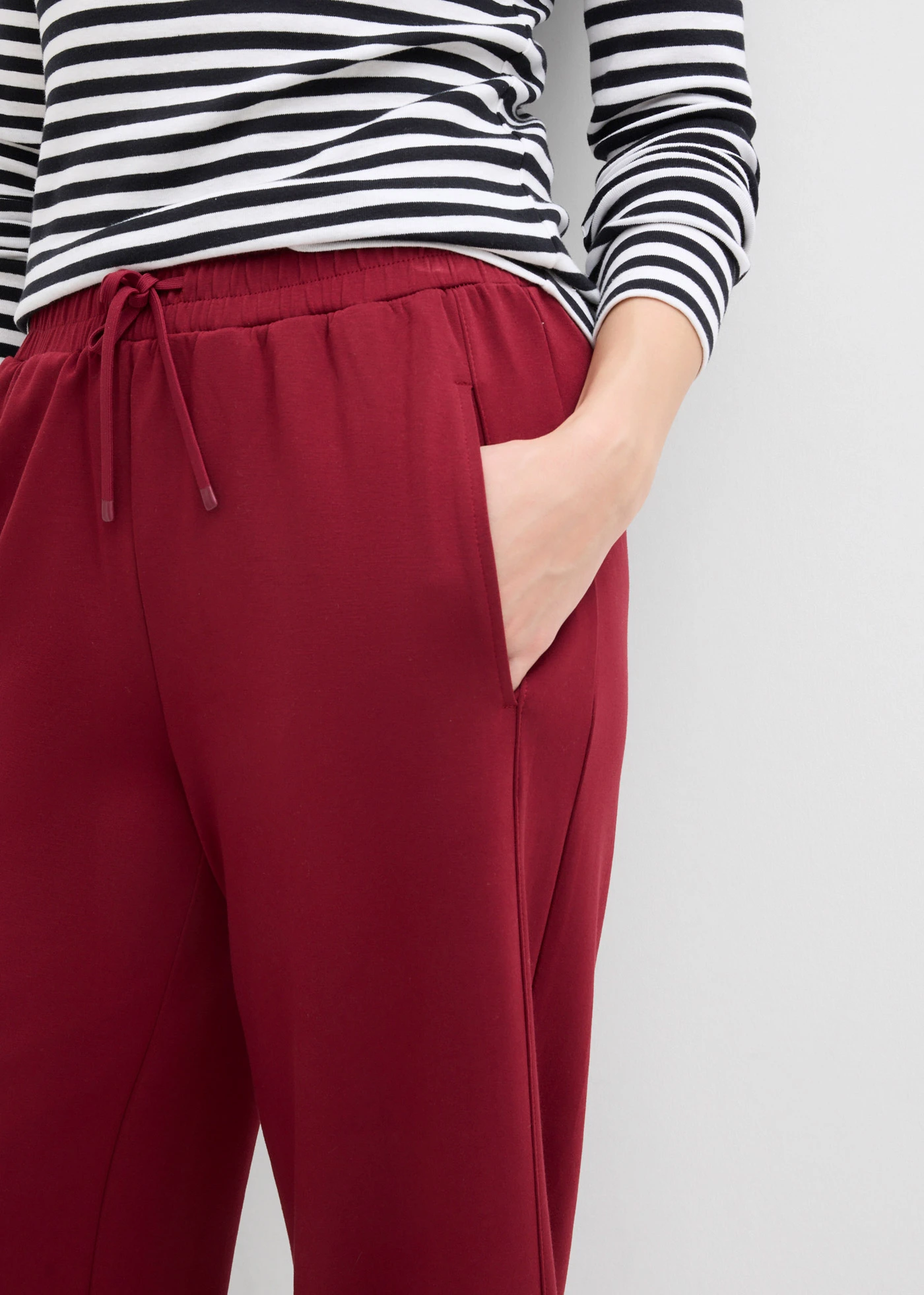 Pantalon palazzo doux en néoprène • rouge rubis • Boutique bonprix