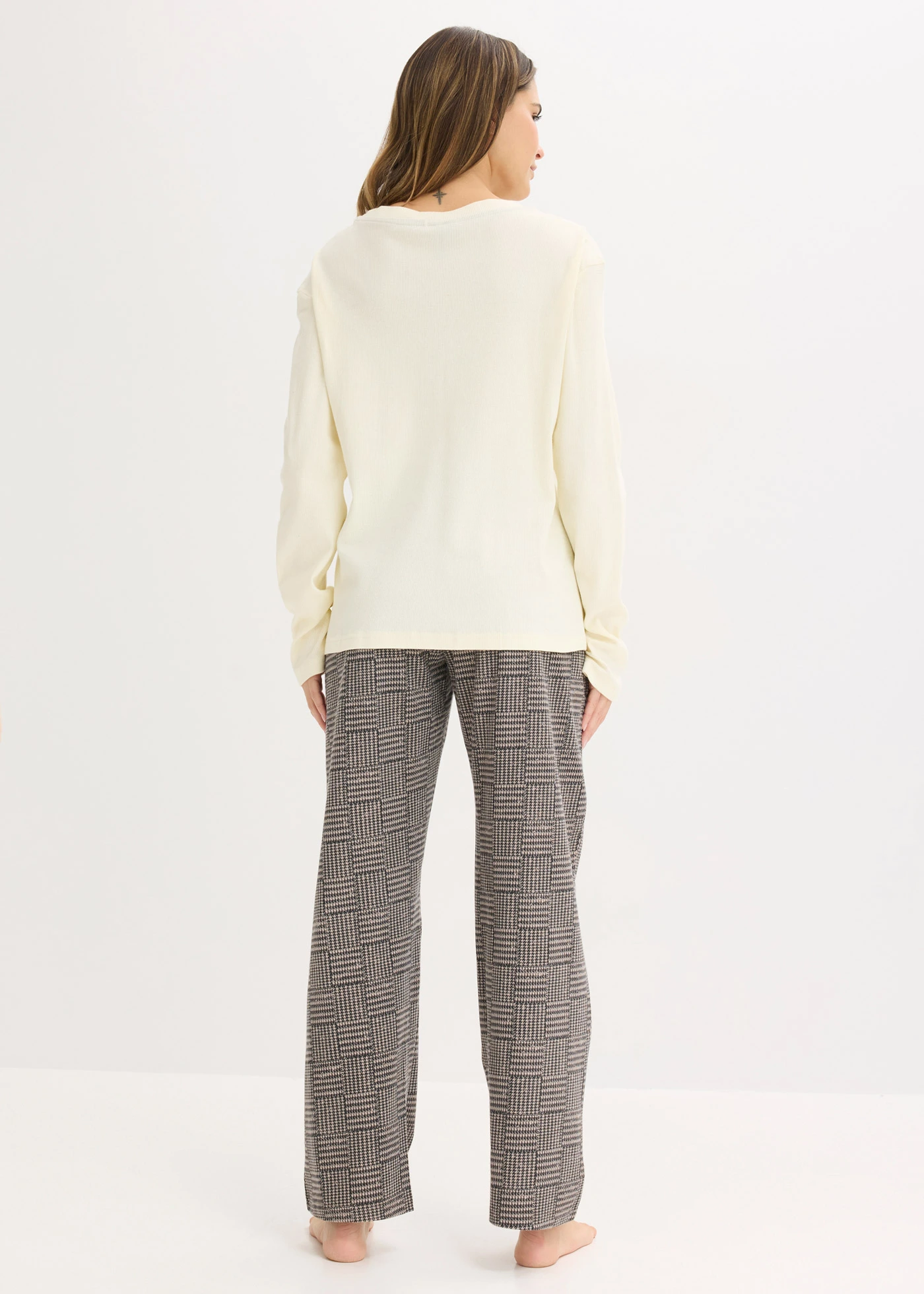 Pijama din bumbac moale • bej natur-negru cadrilat • magazin bonprix