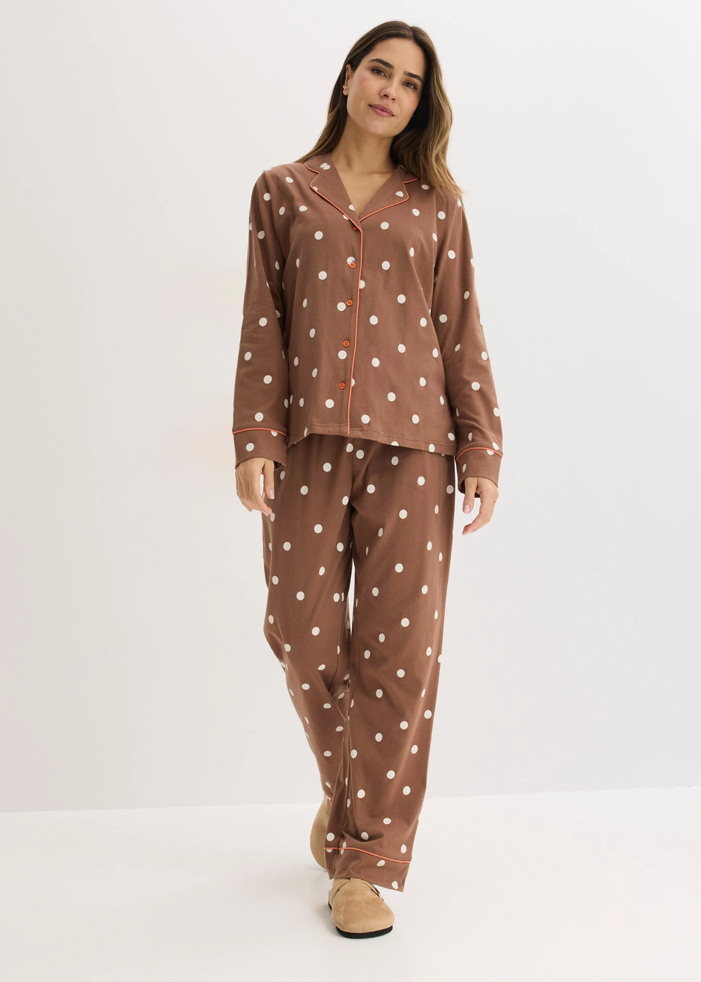 Pyjama • kastanjebruin-natuurbeige gestippeld • bonprix online shop
