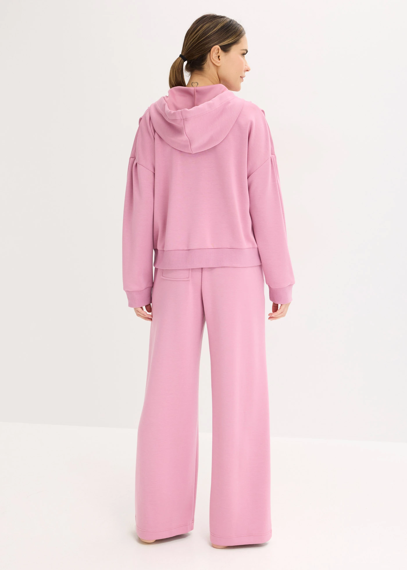 Tenue d’intérieur en matière néoprène • mauve • Boutique bonprix