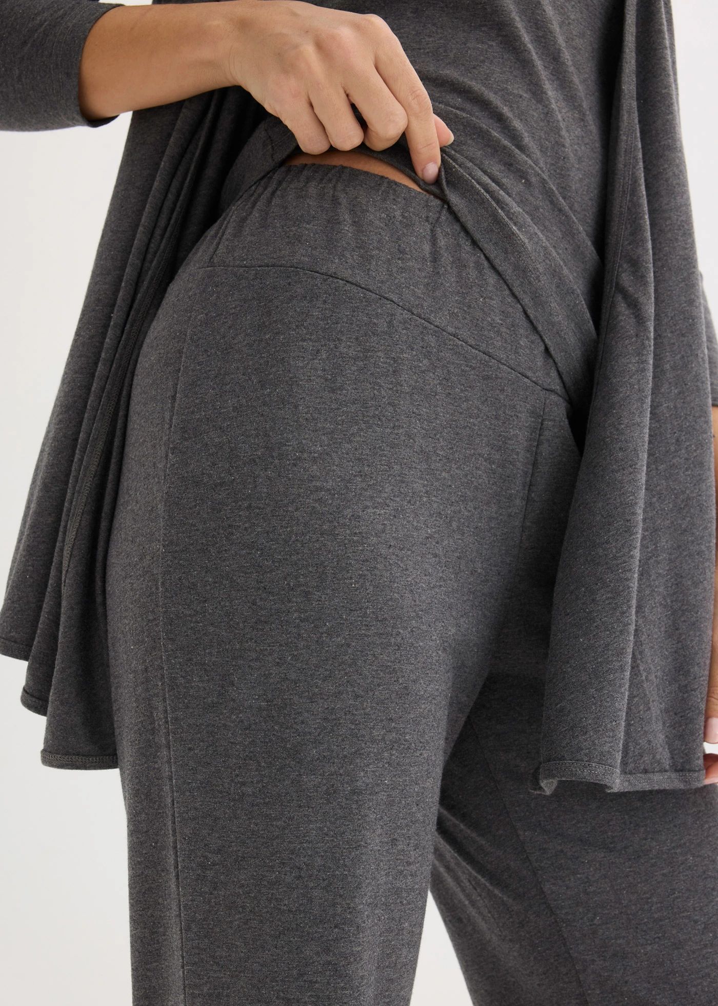 Tenue d’intérieur (ens. 3 pces) en viscose majoritaire • gris chiné • Boutique bonprix