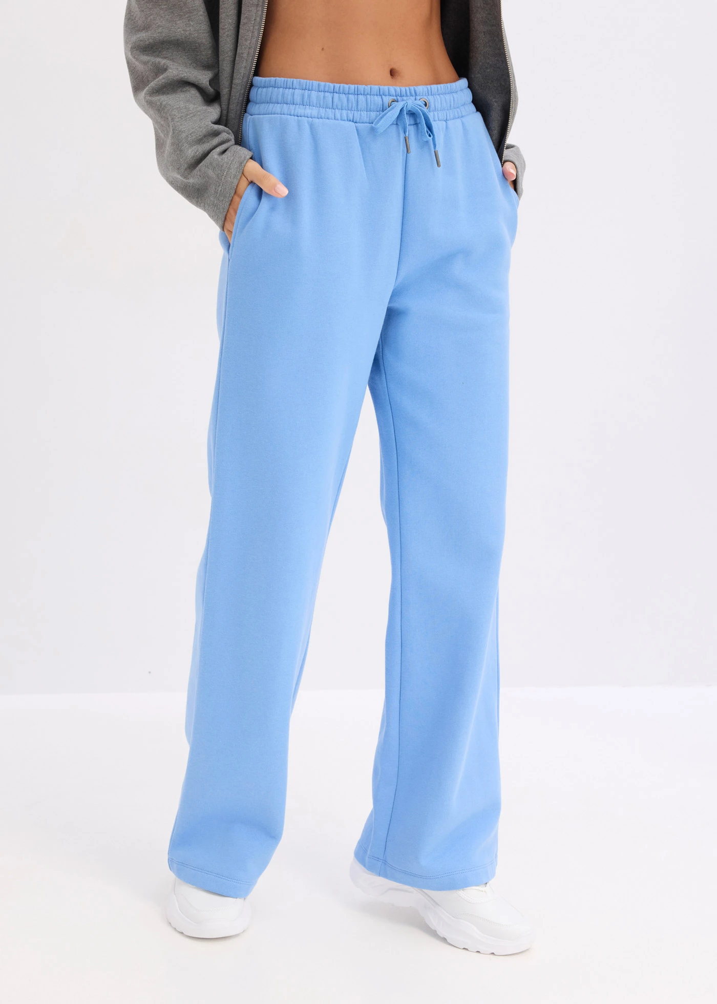 Pantaloni de jogging cu talie înaltă din bumbac organic 100% • albastru mediu • magazin bonprix