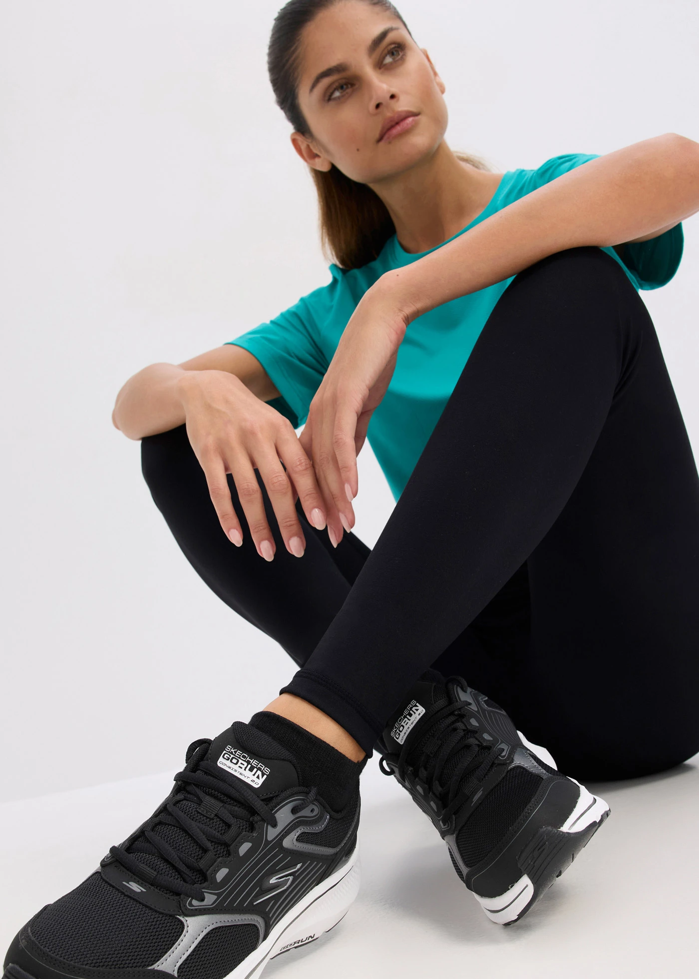 Legging de sport sculptant toucher coton • noir • Boutique bonprix