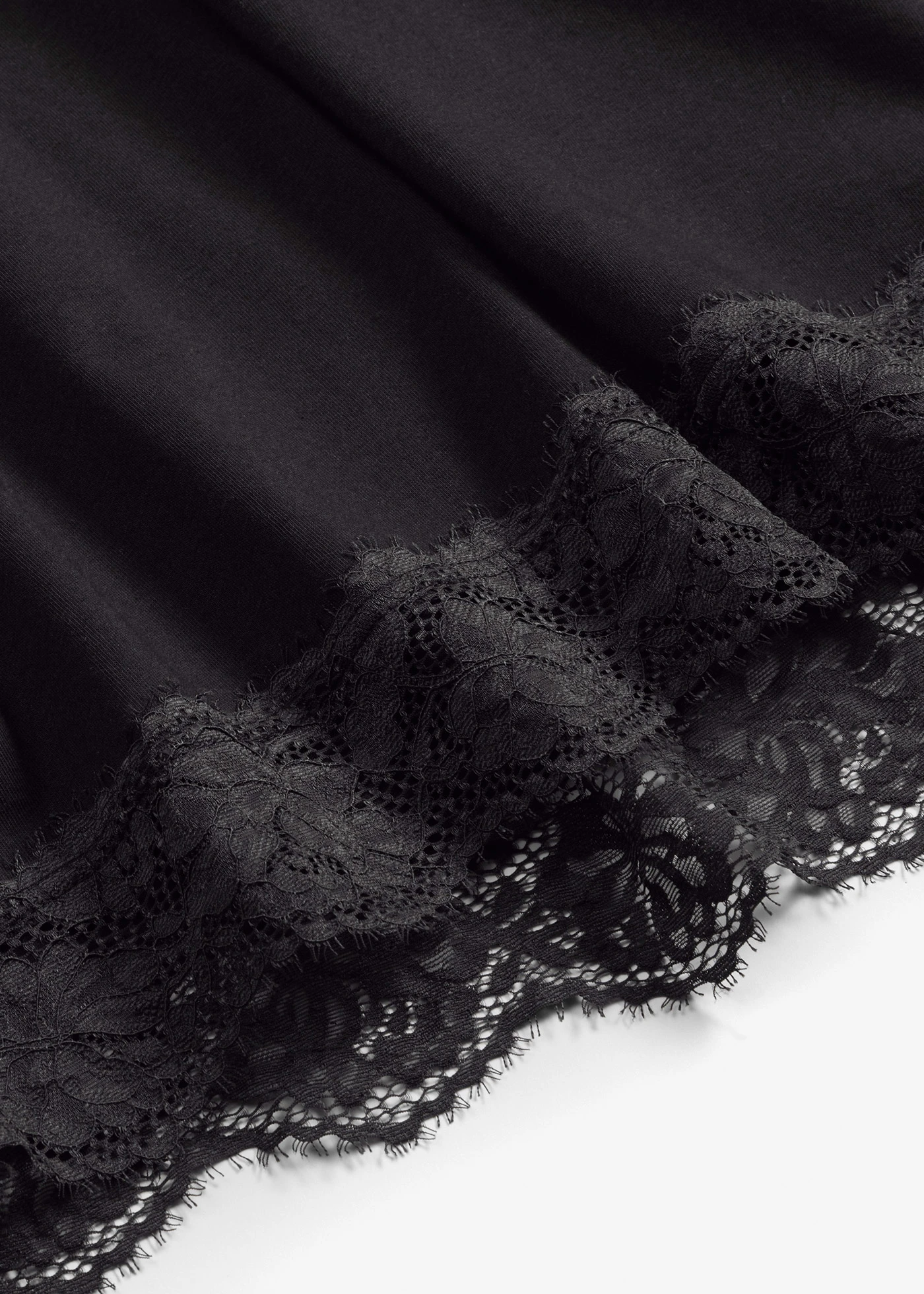 Hálóing csipkével • fekete • bonprix áruház