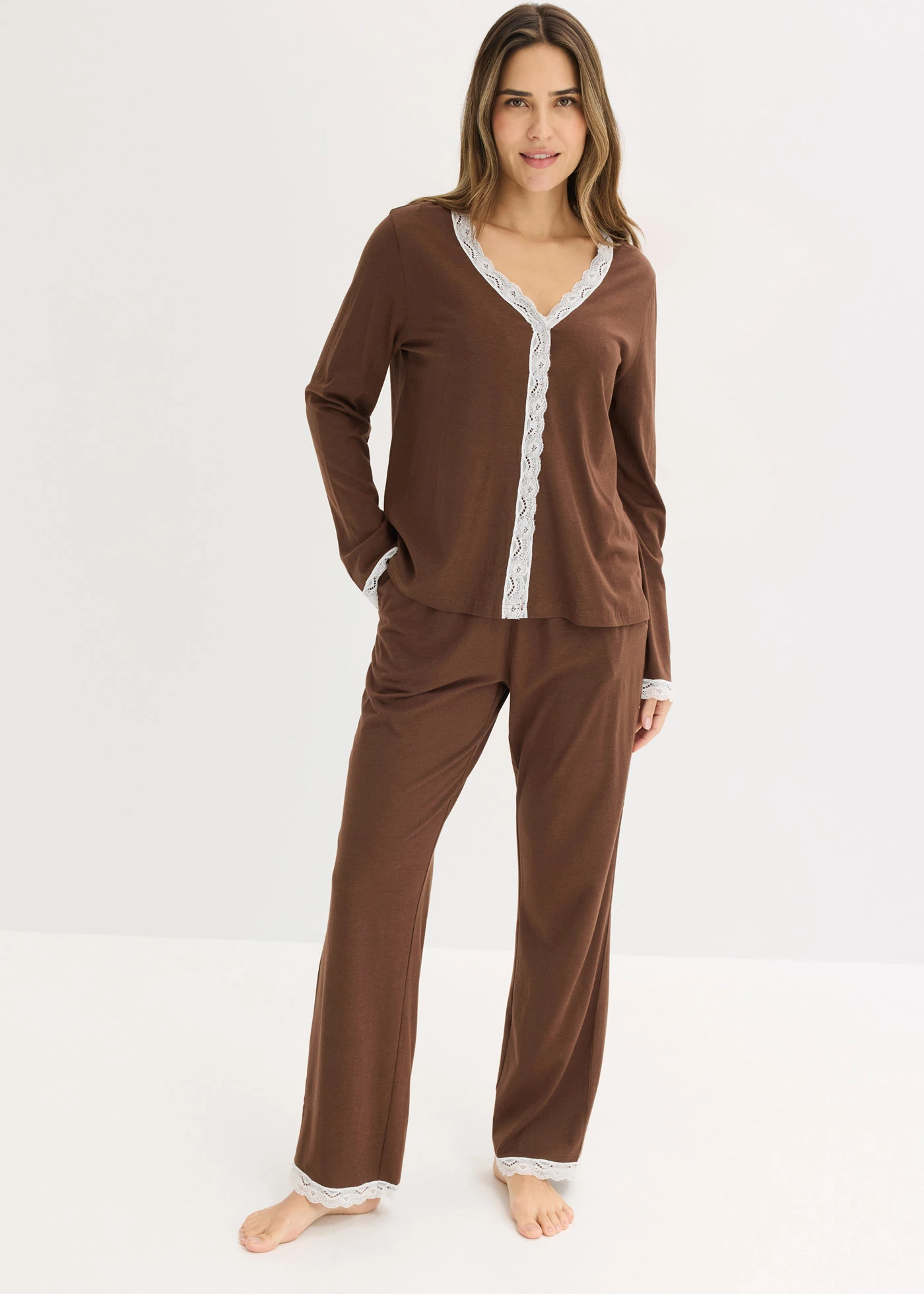 Piżama z plisą guzikową • brązowy-biel wełny • sklep bonprix