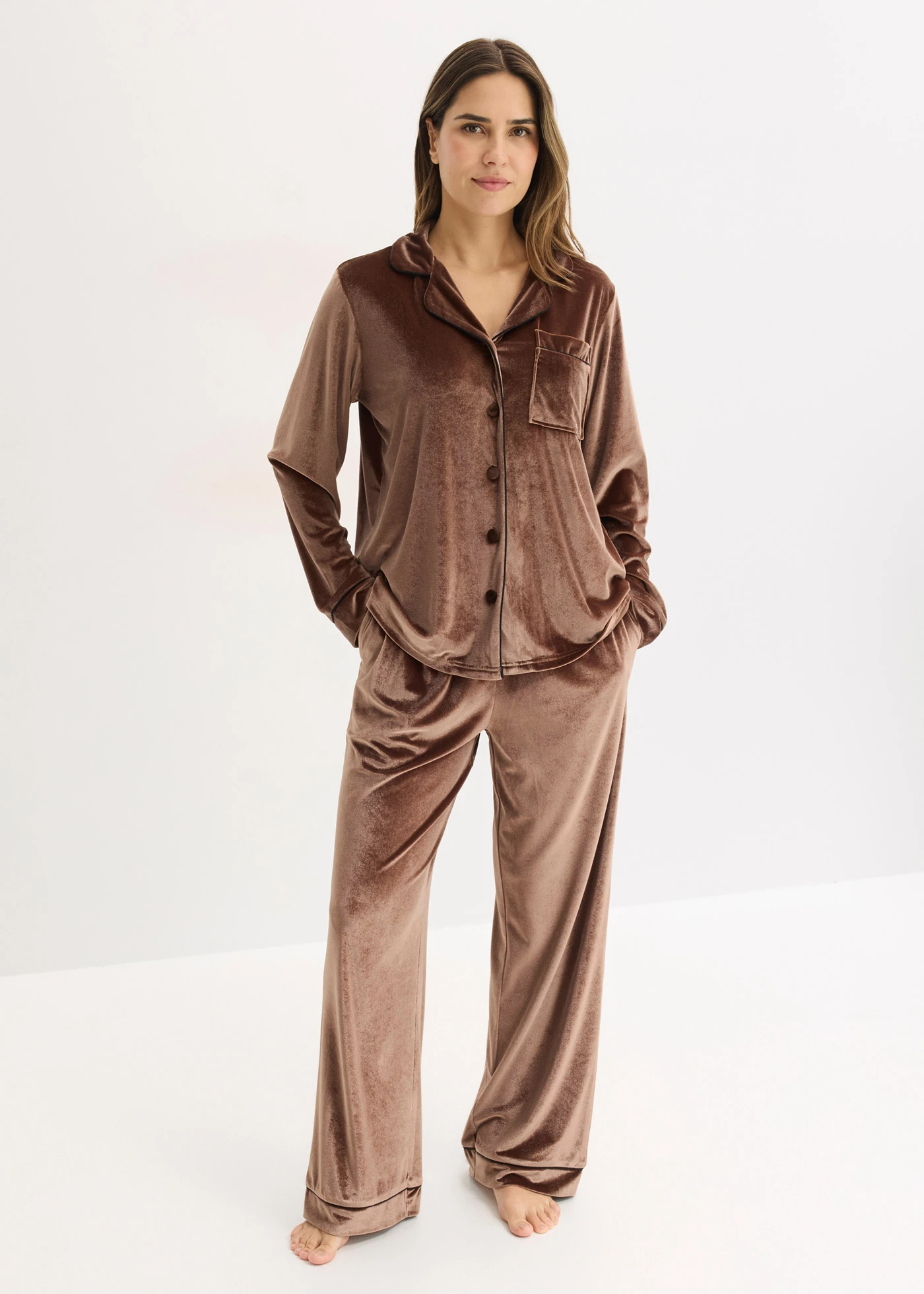 Fluwelen huispak • kastanjebruin • bonprix online shop