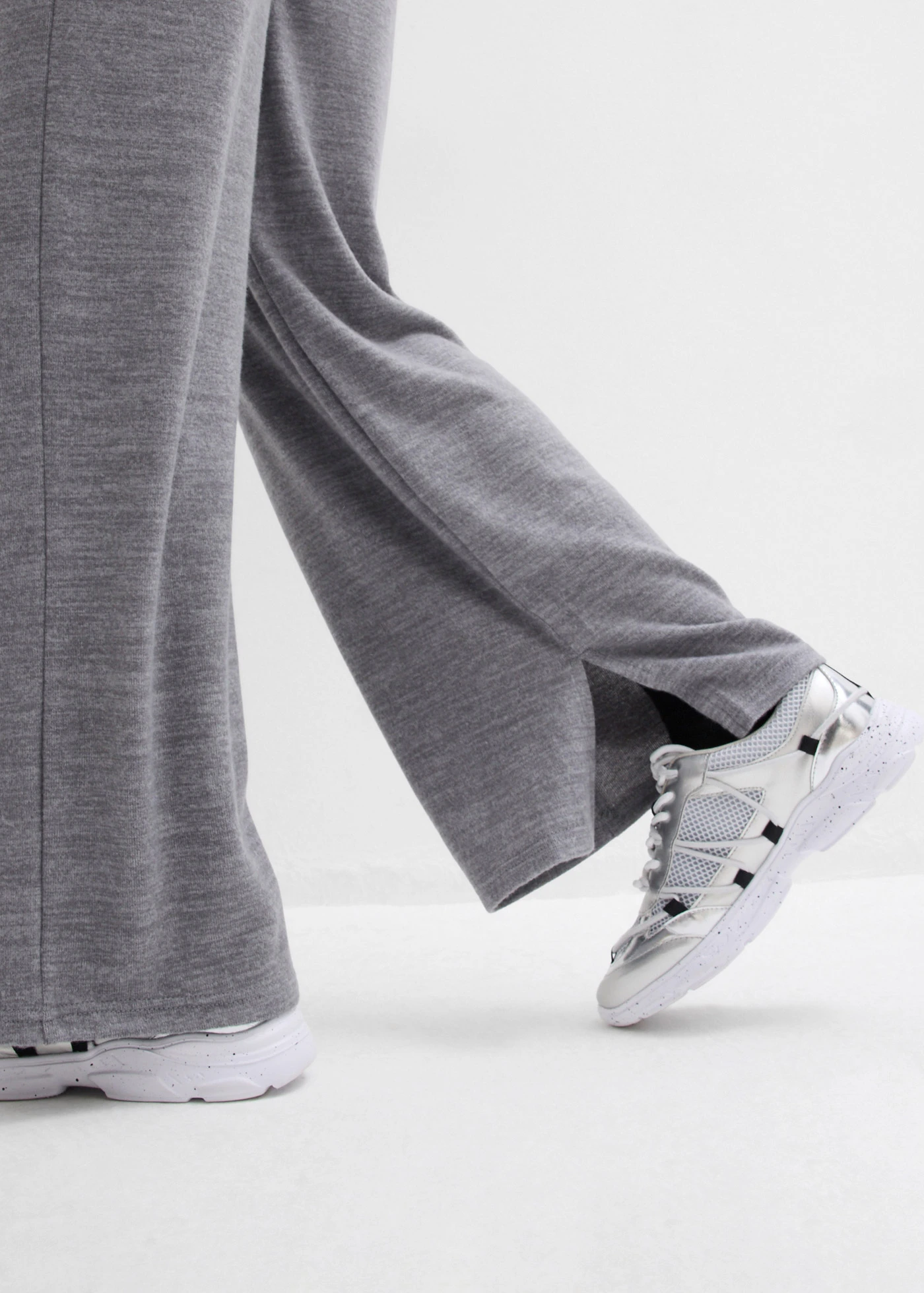 Pantaloni din jerse cu aspect tricotat • gri melanj melanj • magazin bonprix